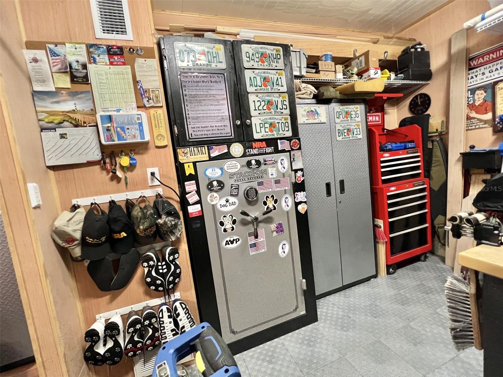 207 HAWTHORNE BLVD, LEESBURG, FL, 34748