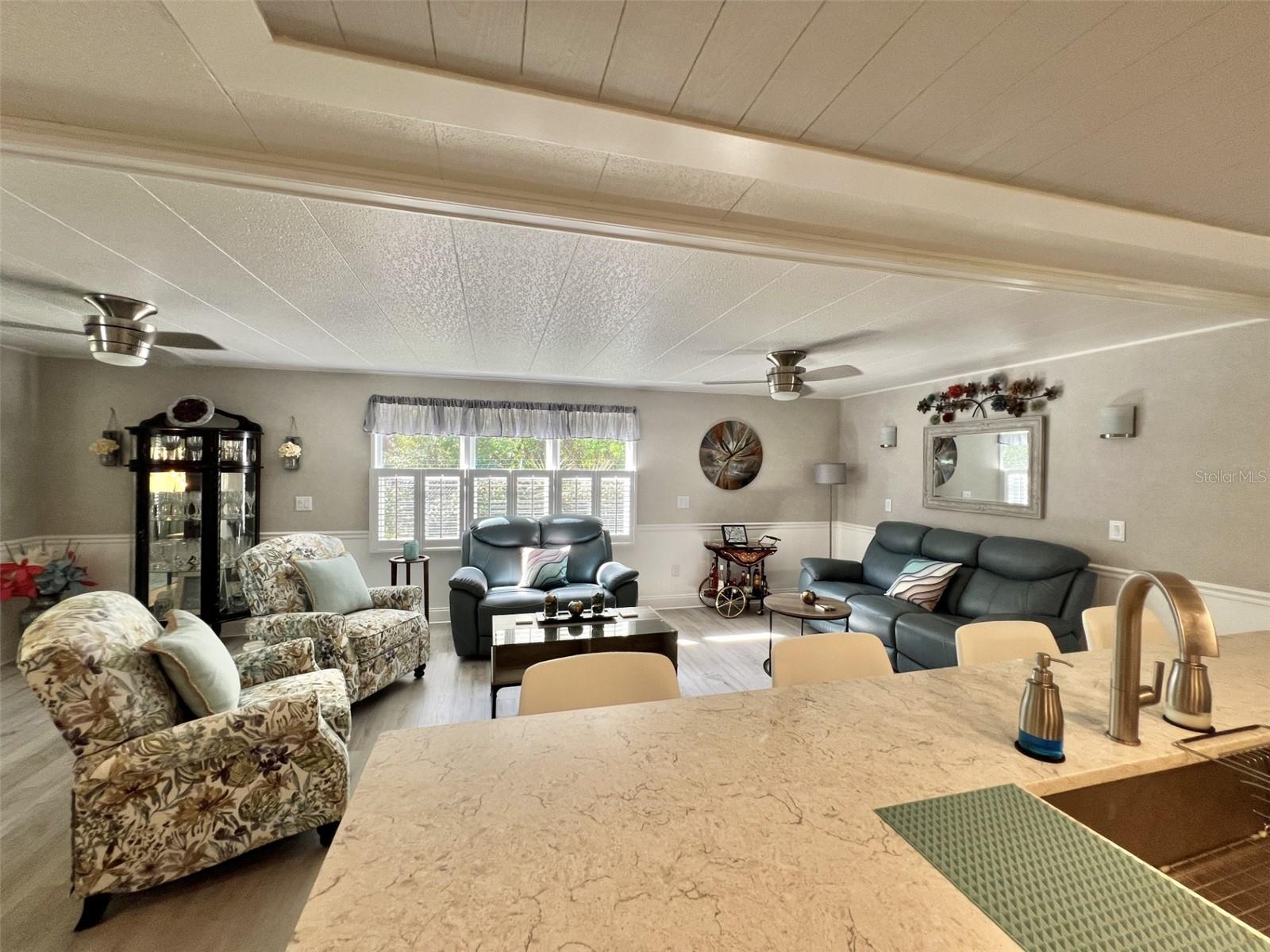 207 HAWTHORNE BLVD, LEESBURG, FL, 34748