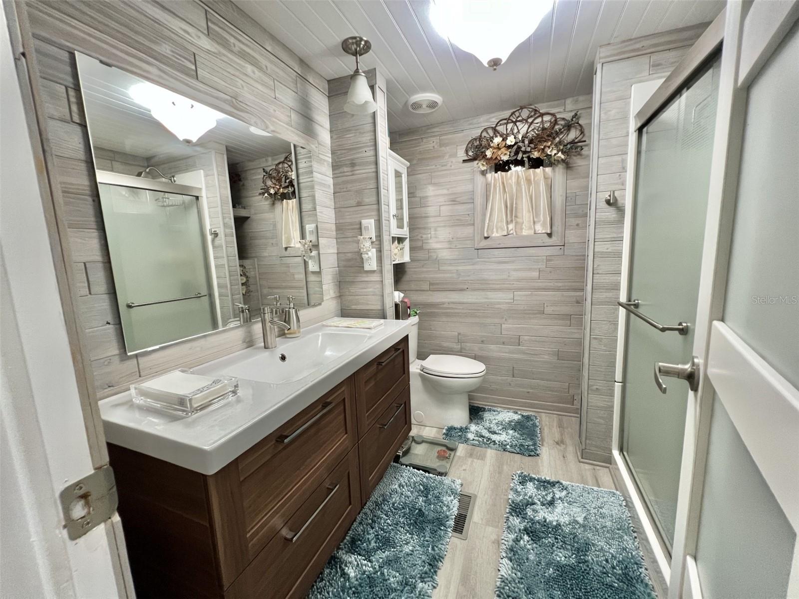 207 HAWTHORNE BLVD, LEESBURG, FL, 34748