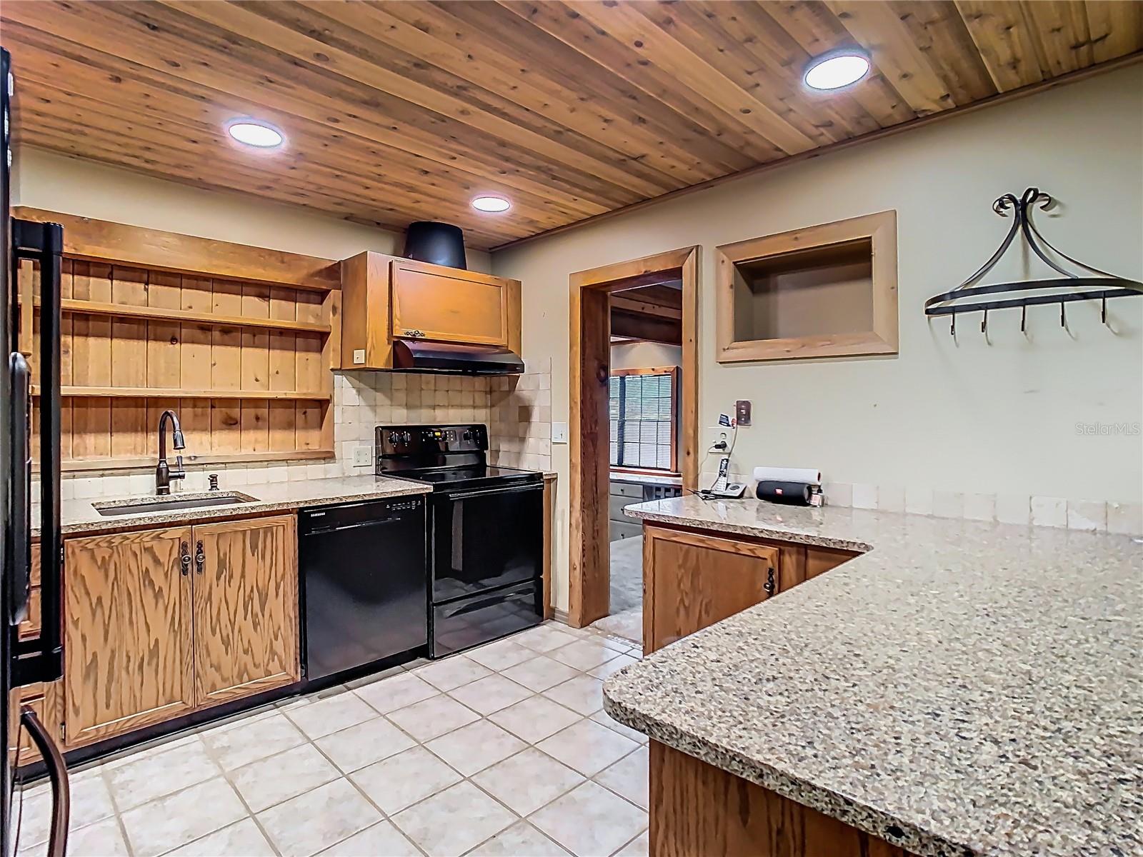 410 SANDSPUR RD N, MAITLAND, FL, 32751