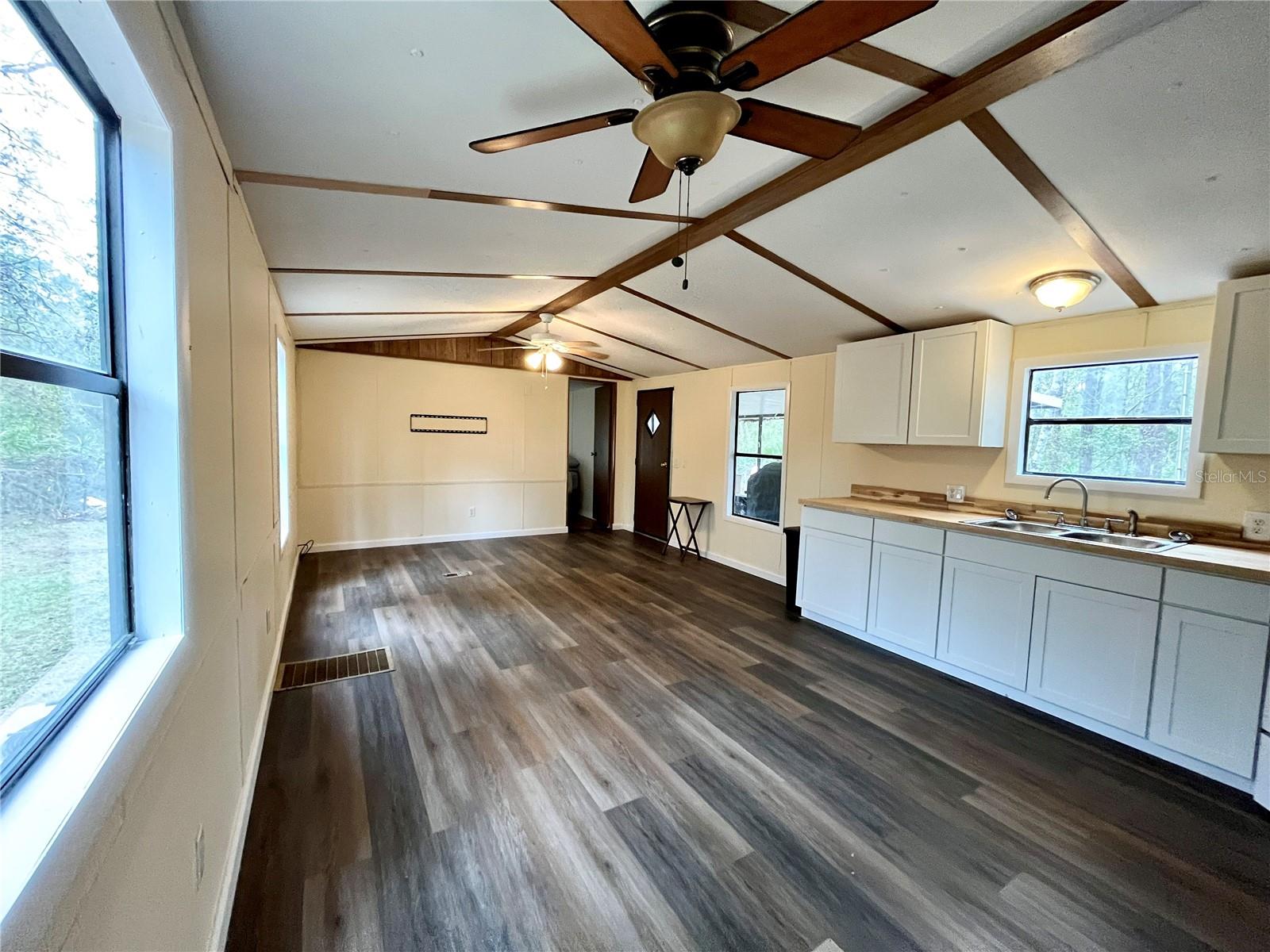 105 CLICK RD, SATSUMA, FL, 32189