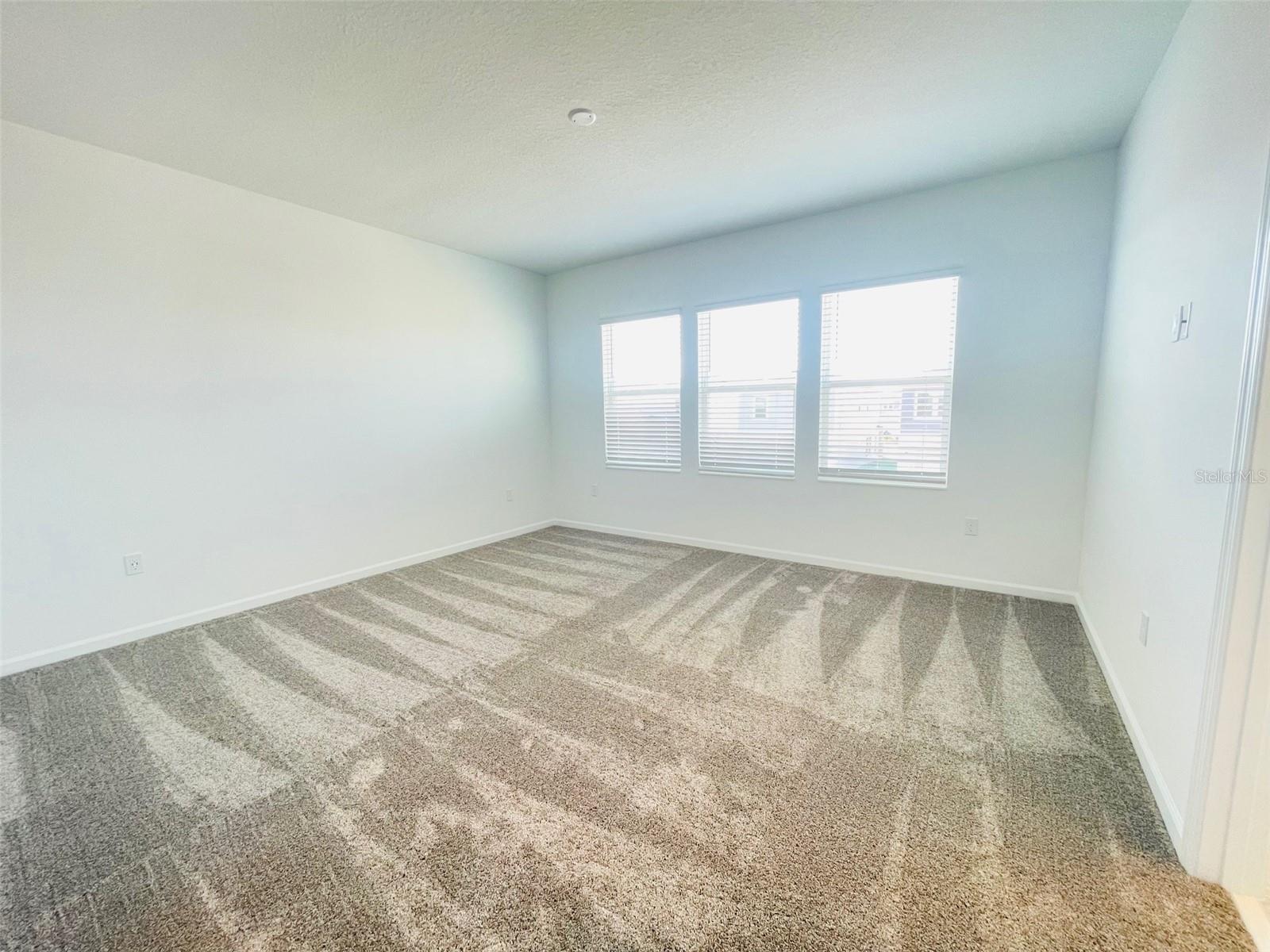 6641 WILLOW VIEW AVE, ORLANDO, FL, 32829