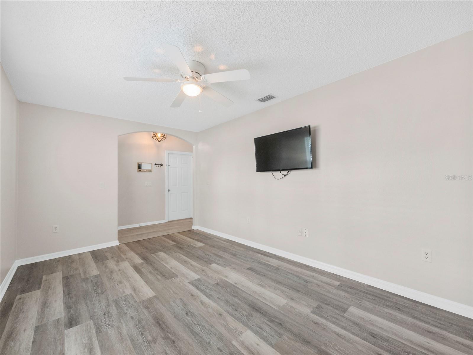 25313 IRONWEDGE DR, MOUNT PLYMOUTH, FL, 32776
