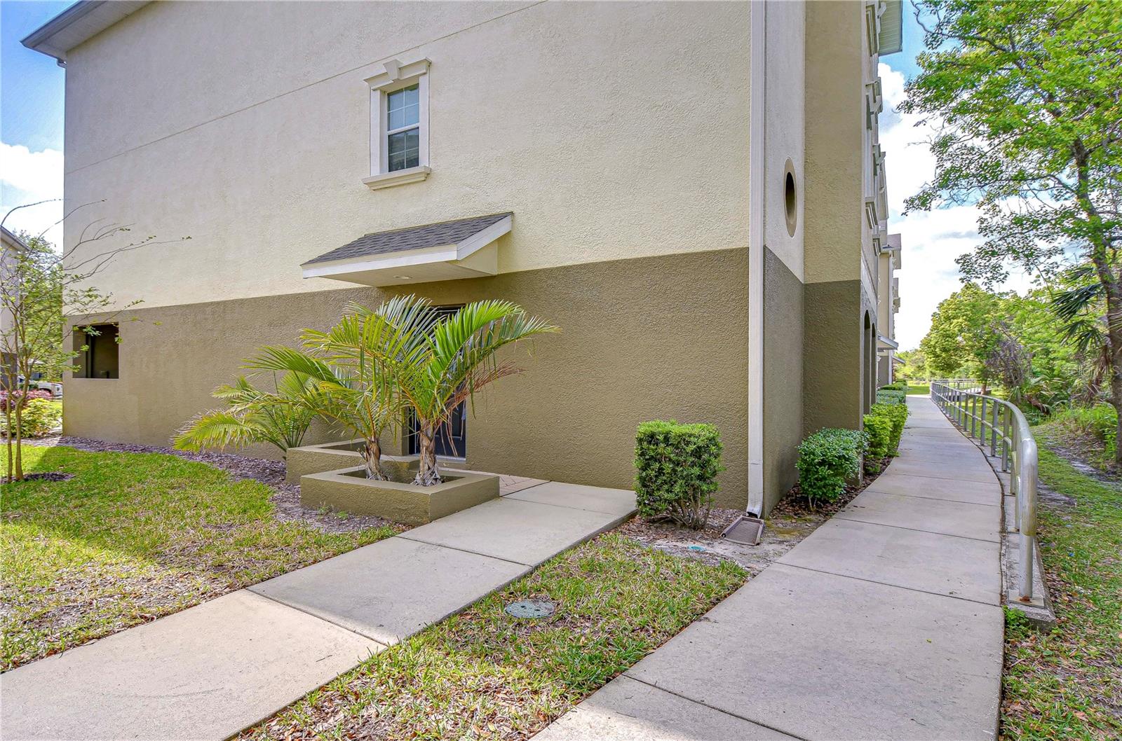 10144 ARBOR RUN DR #122, TAMPA, FL, 33647