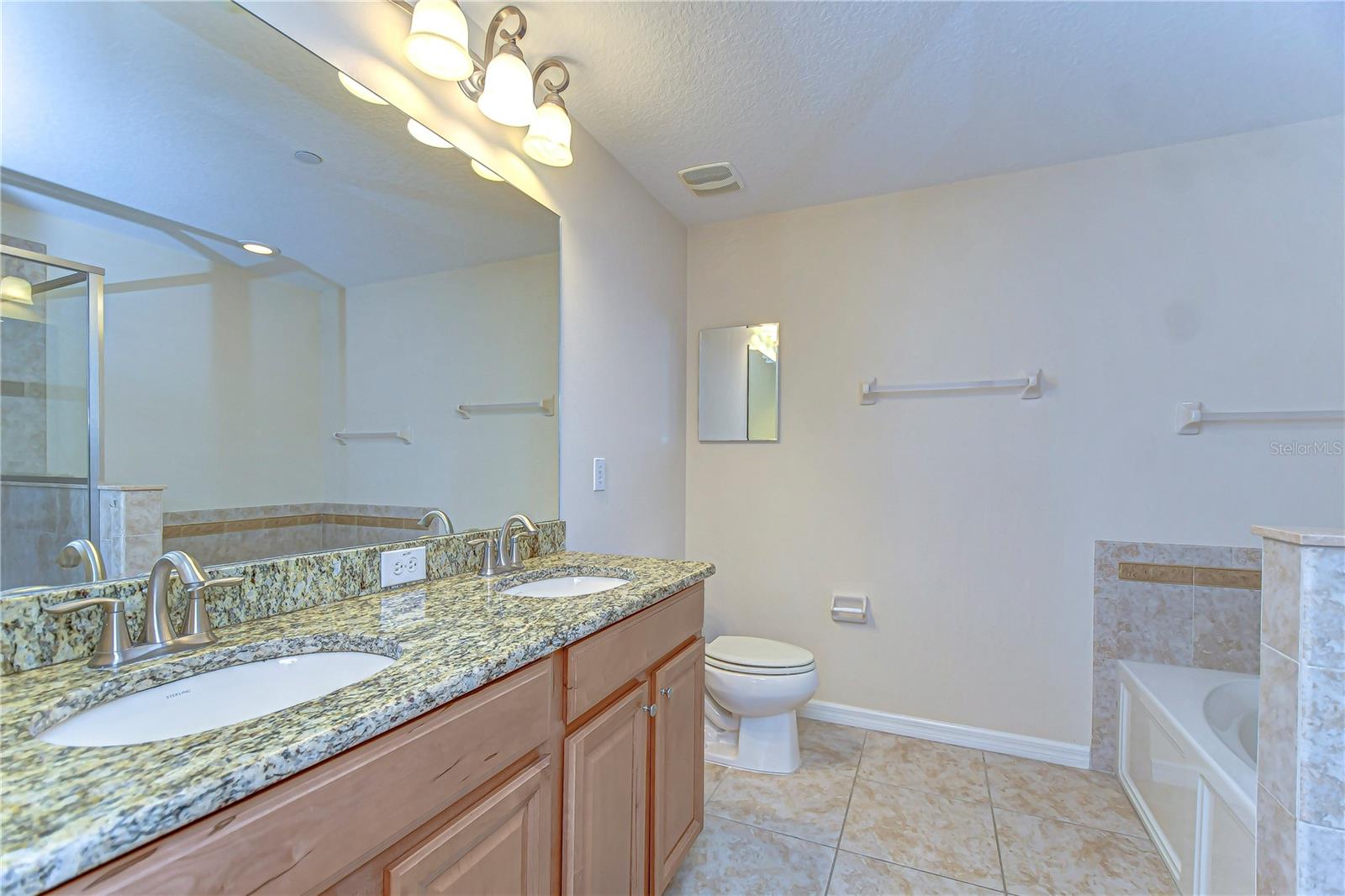 10144 ARBOR RUN DR #122, TAMPA, FL, 33647