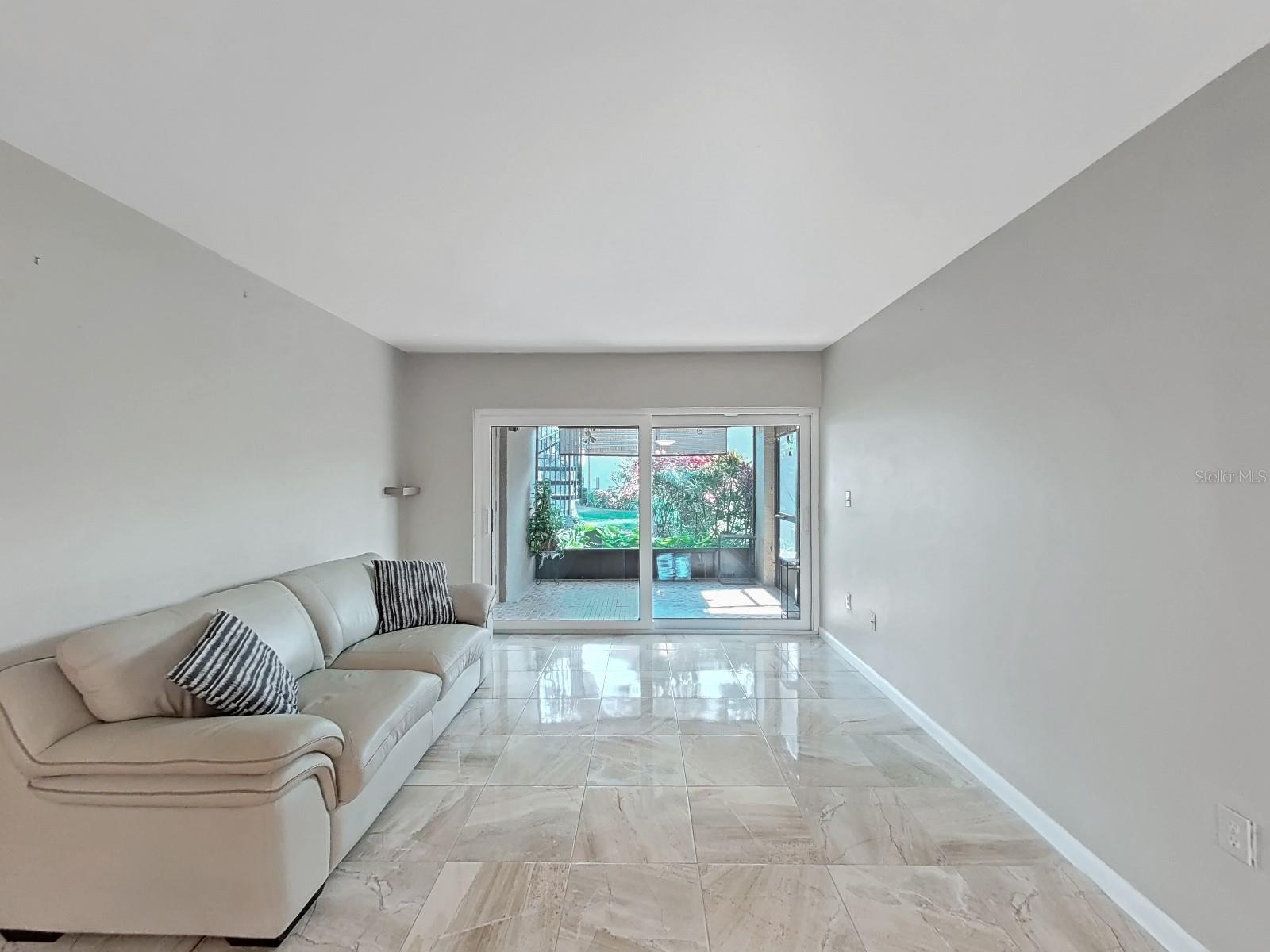 785 S VILLAGE DR N #106, ST PETERSBURG, FL, 33716