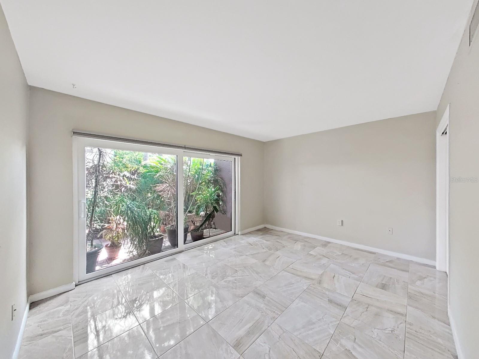 785 S VILLAGE DR N #106, ST PETERSBURG, FL, 33716