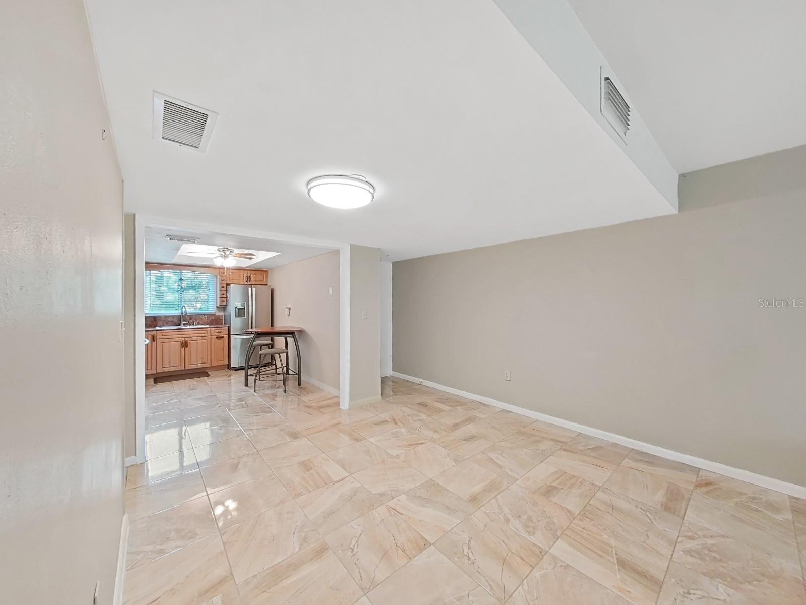 785 S VILLAGE DR N #106, ST PETERSBURG, FL, 33716