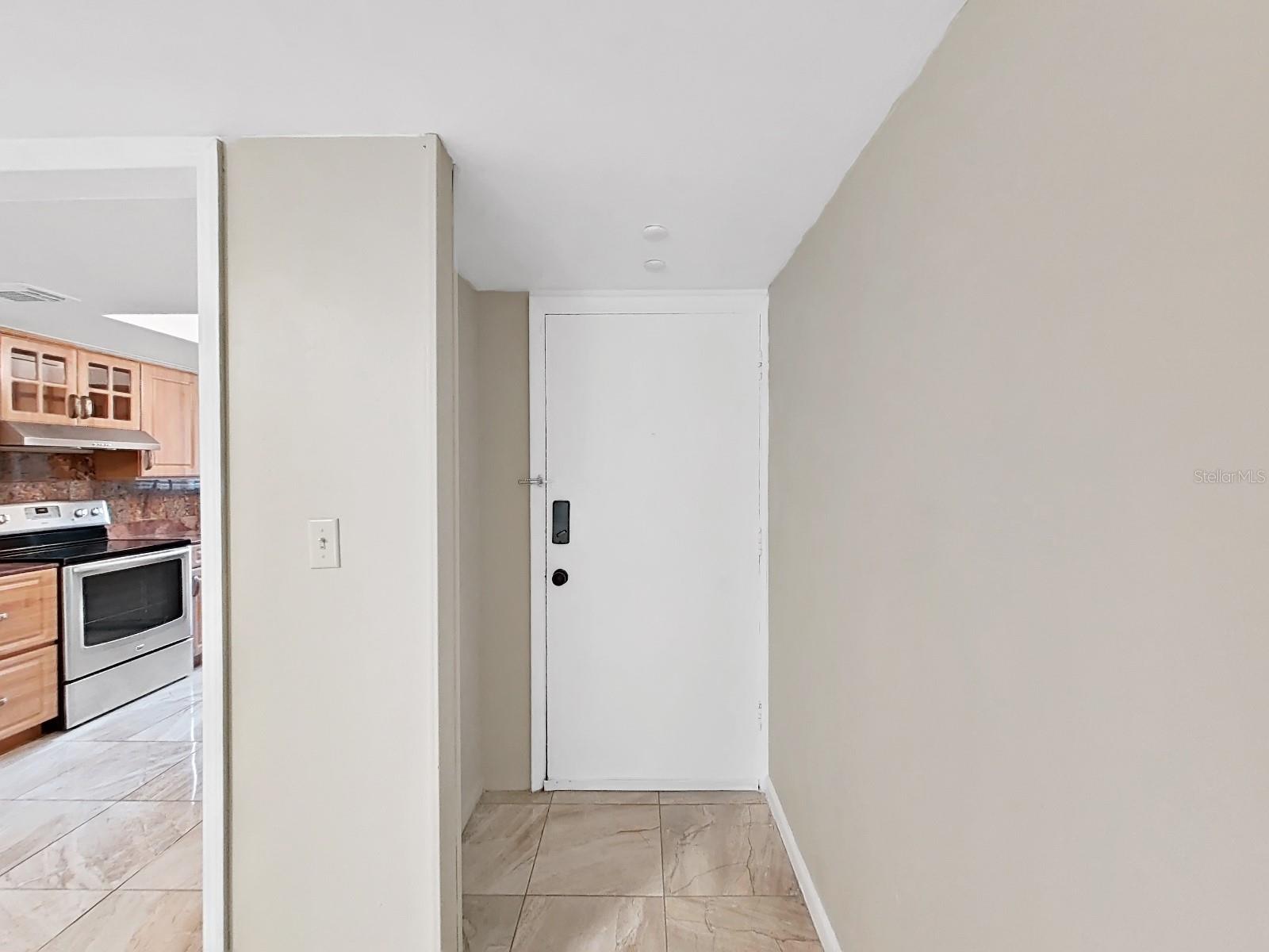 785 S VILLAGE DR N #106, ST PETERSBURG, FL, 33716