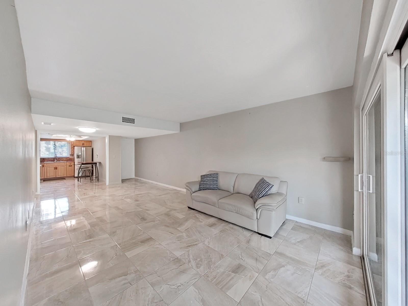 785 S VILLAGE DR N #106, ST PETERSBURG, FL, 33716