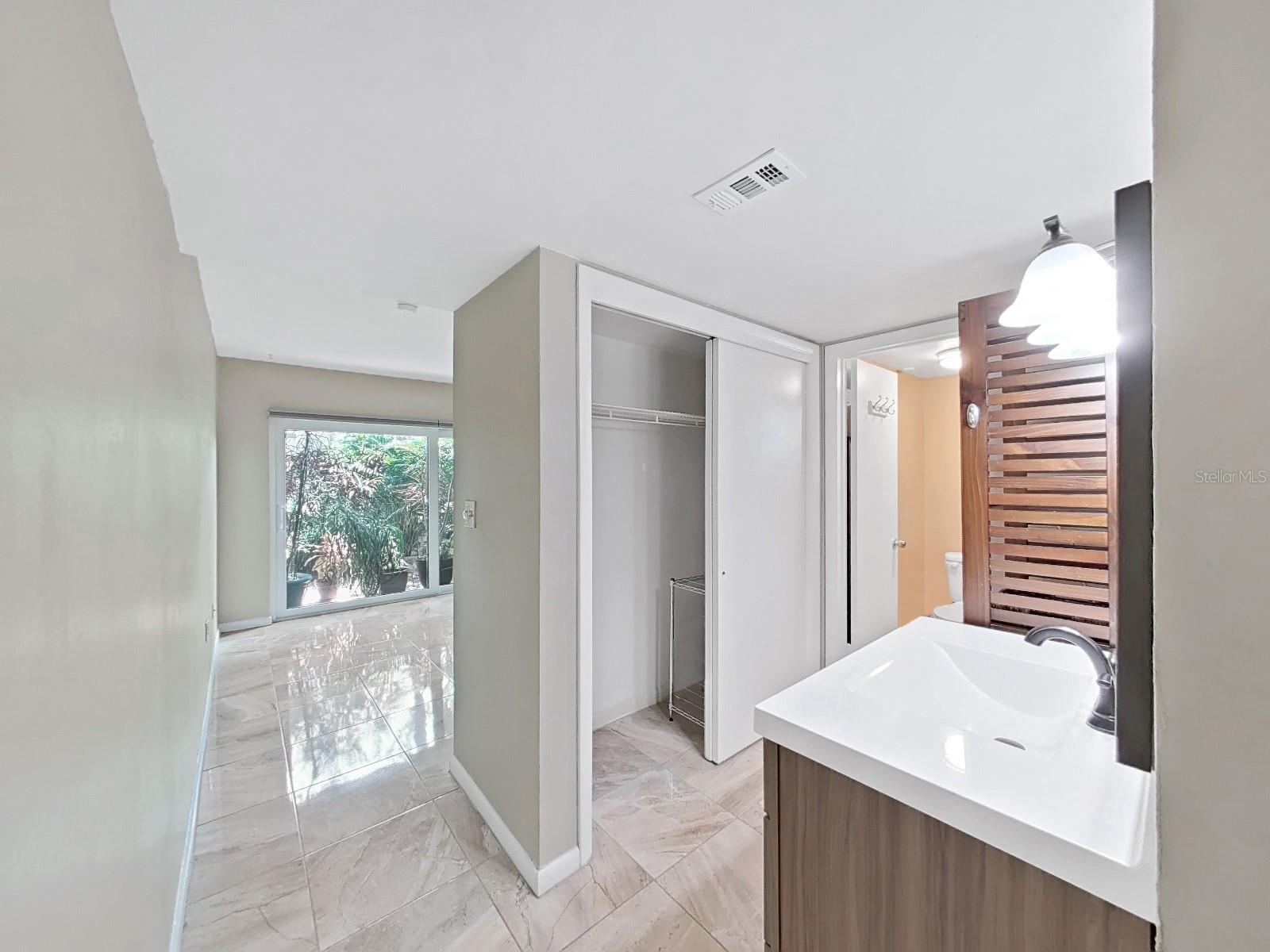 785 S VILLAGE DR N #106, ST PETERSBURG, FL, 33716