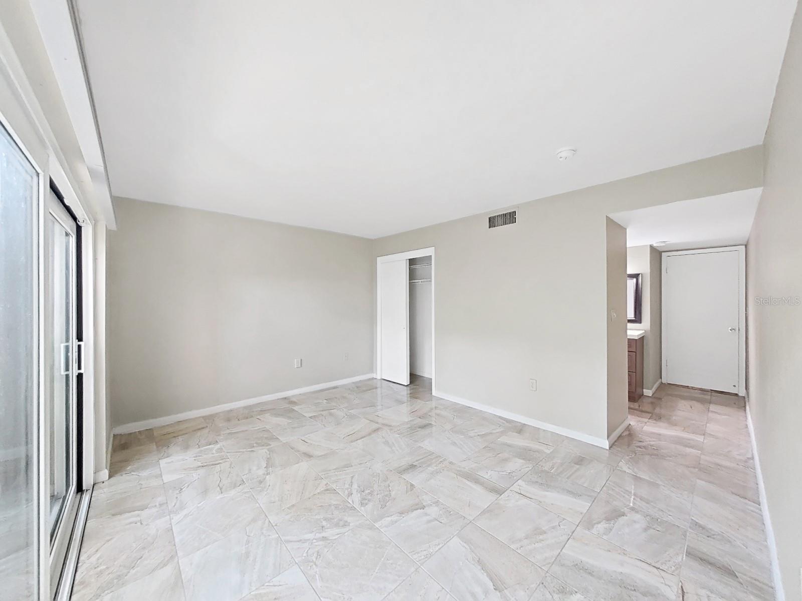 785 S VILLAGE DR N #106, ST PETERSBURG, FL, 33716