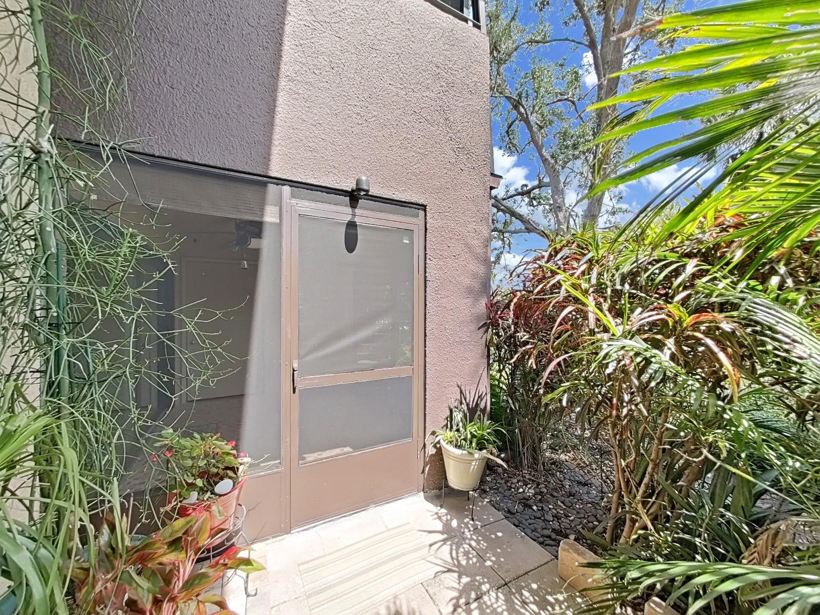 785 S VILLAGE DR N #106, ST PETERSBURG, FL, 33716