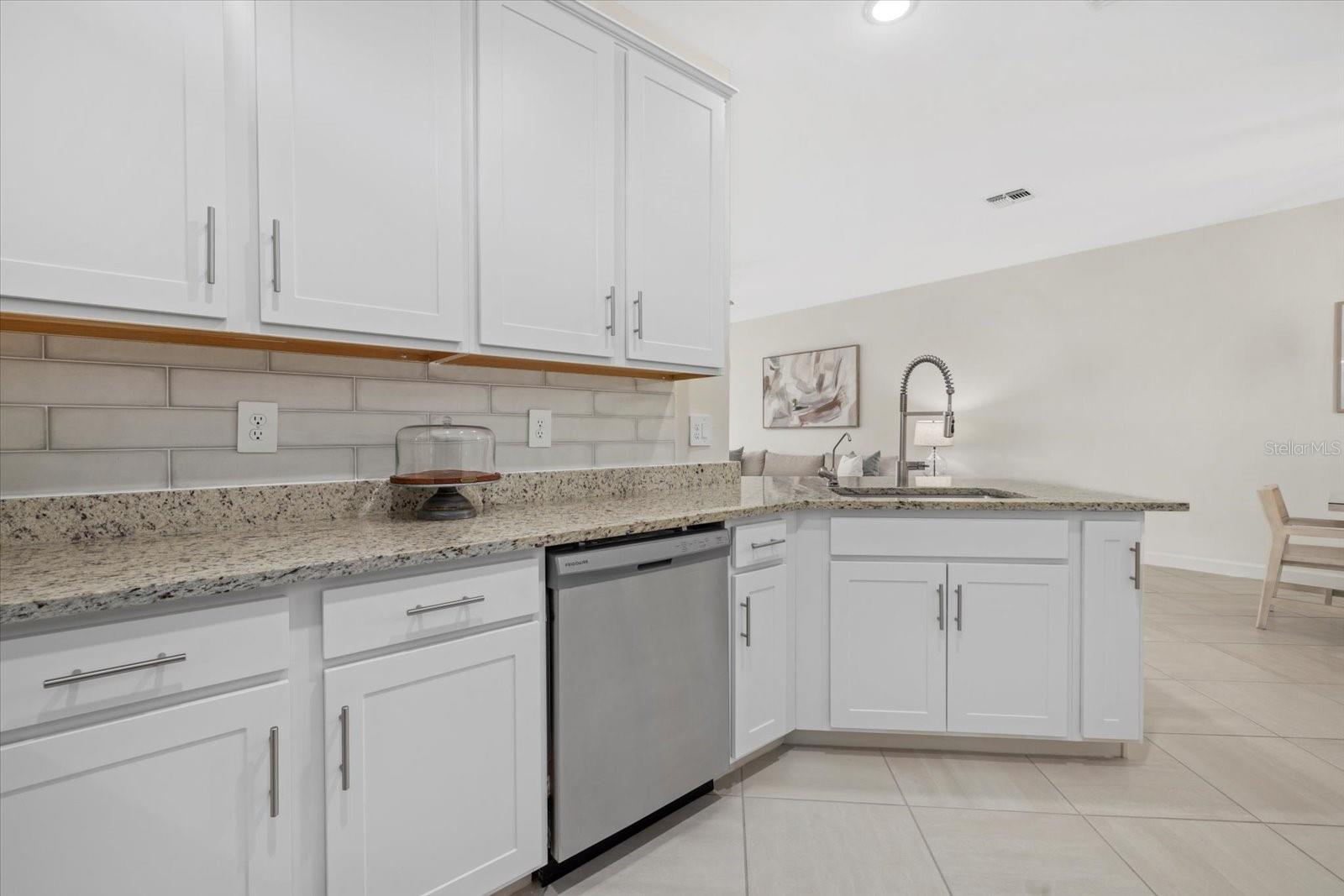 16016 SUNNY DAY DR, BRADENTON, FL, 34211