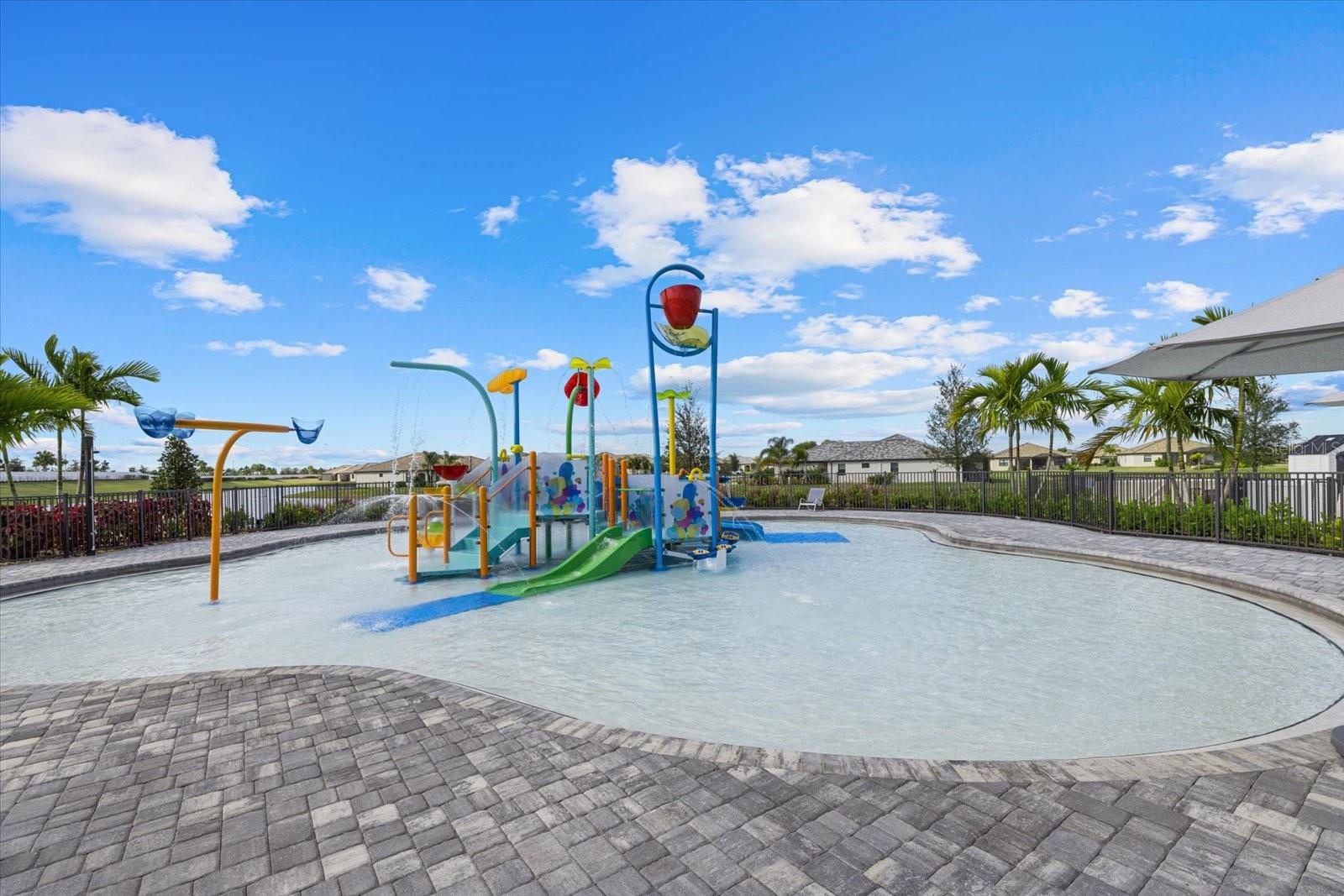 16016 SUNNY DAY DR, BRADENTON, FL, 34211