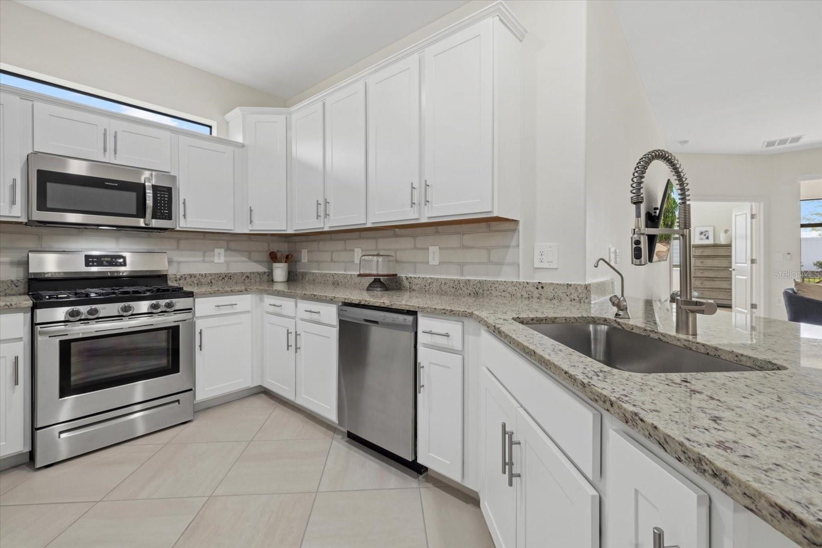 16016 SUNNY DAY DR, BRADENTON, FL, 34211