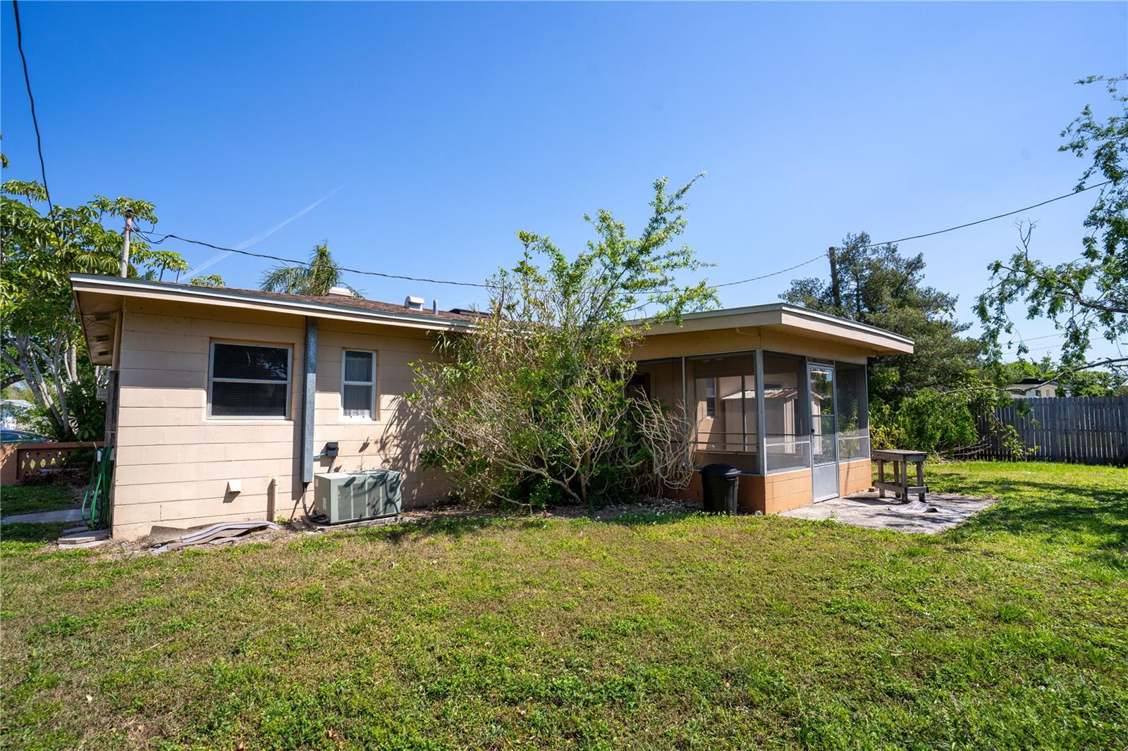 6084 51ST AVE N, KENNETH CITY, FL, 33709