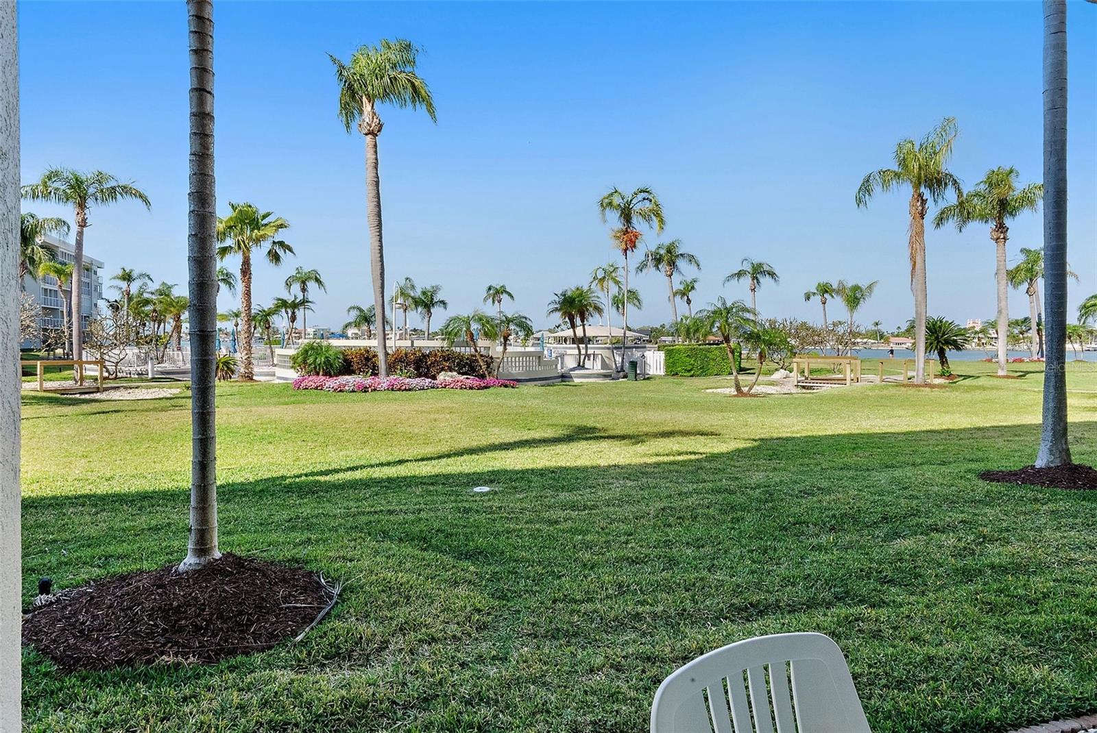 6021 BAHIA DEL MAR CIR #137, ST PETERSBURG, FL, 33715