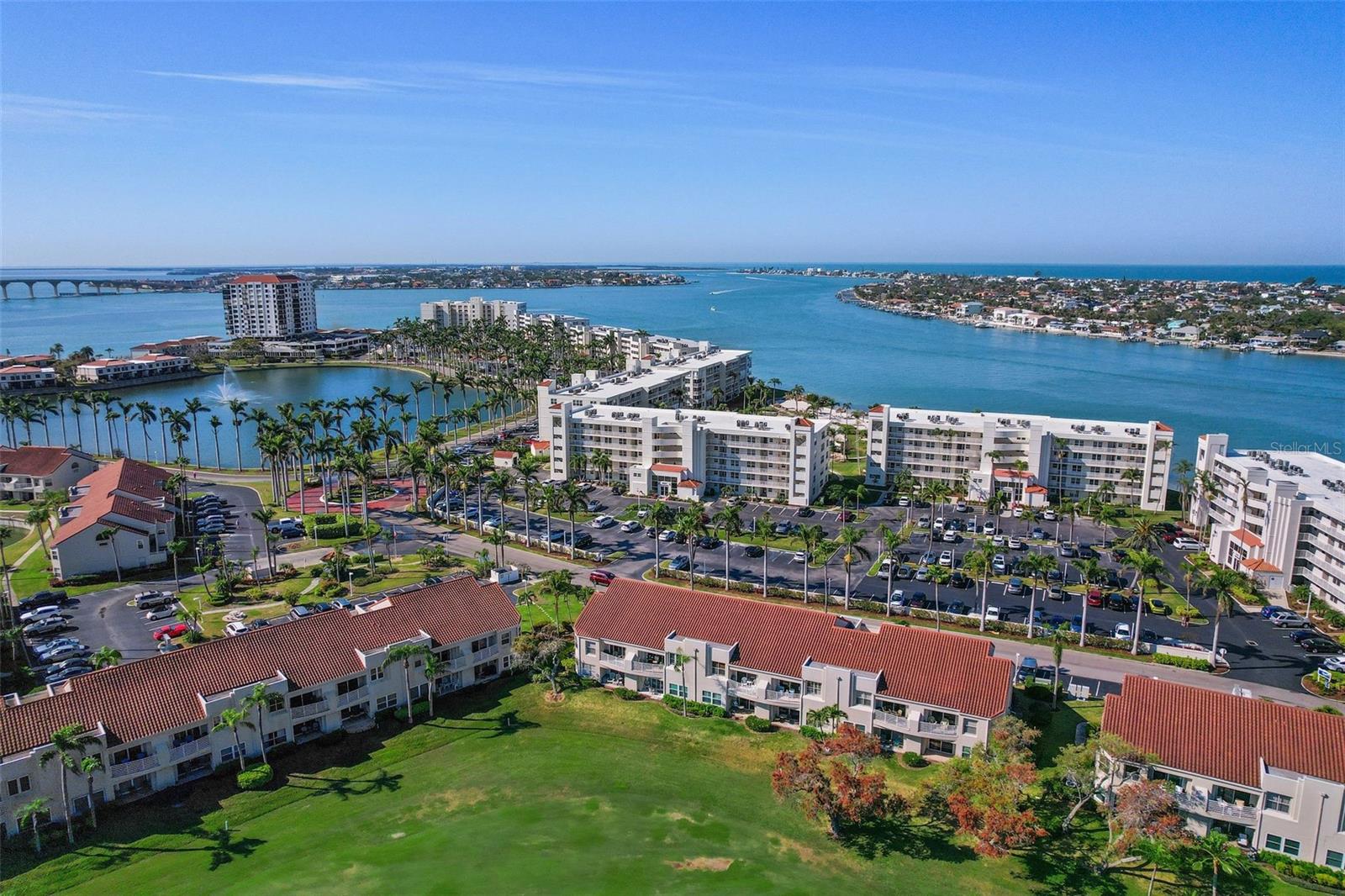 6021 BAHIA DEL MAR CIR #137, ST PETERSBURG, FL, 33715