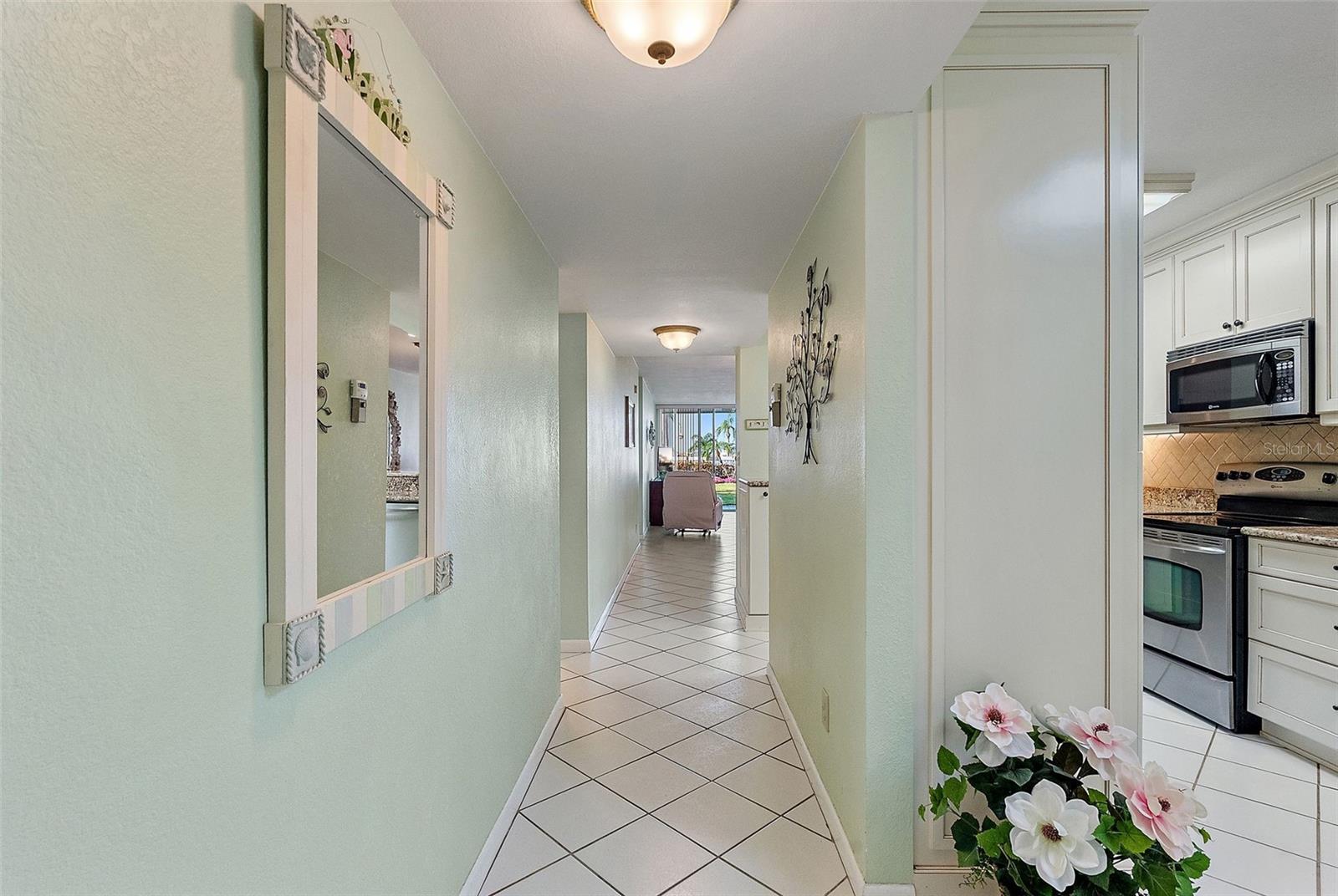 6021 BAHIA DEL MAR CIR #137, ST PETERSBURG, FL, 33715