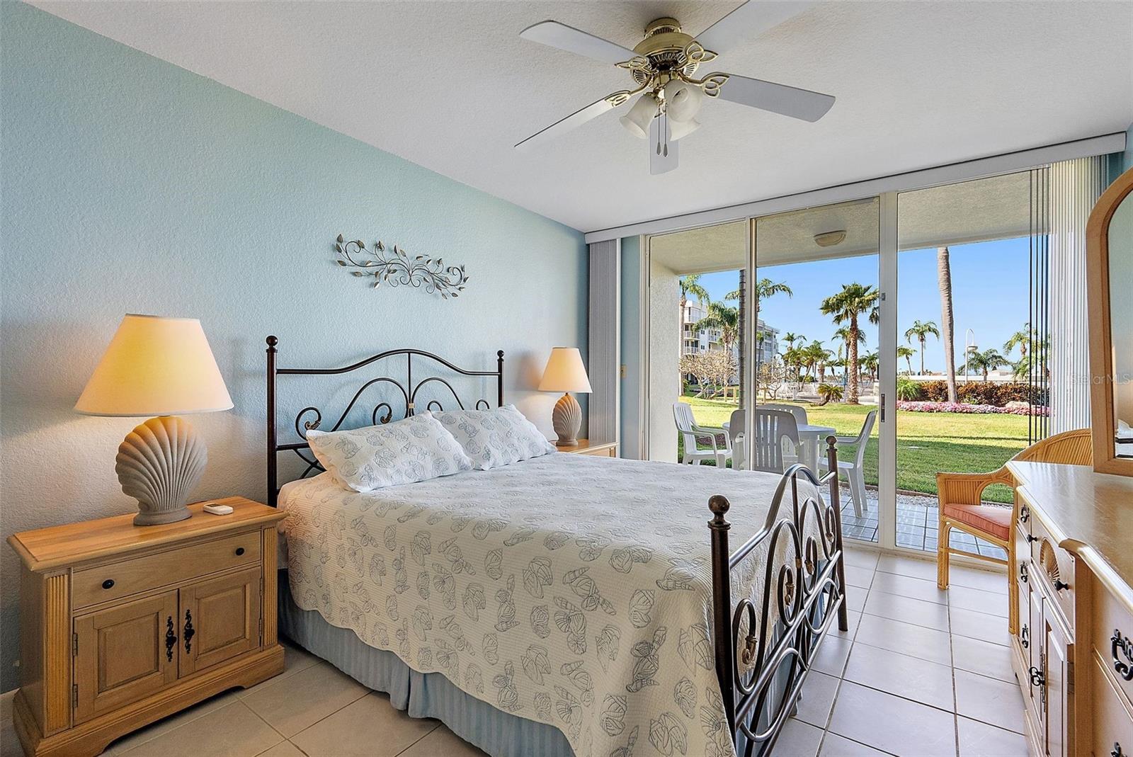 6021 BAHIA DEL MAR CIR #137, ST PETERSBURG, FL, 33715