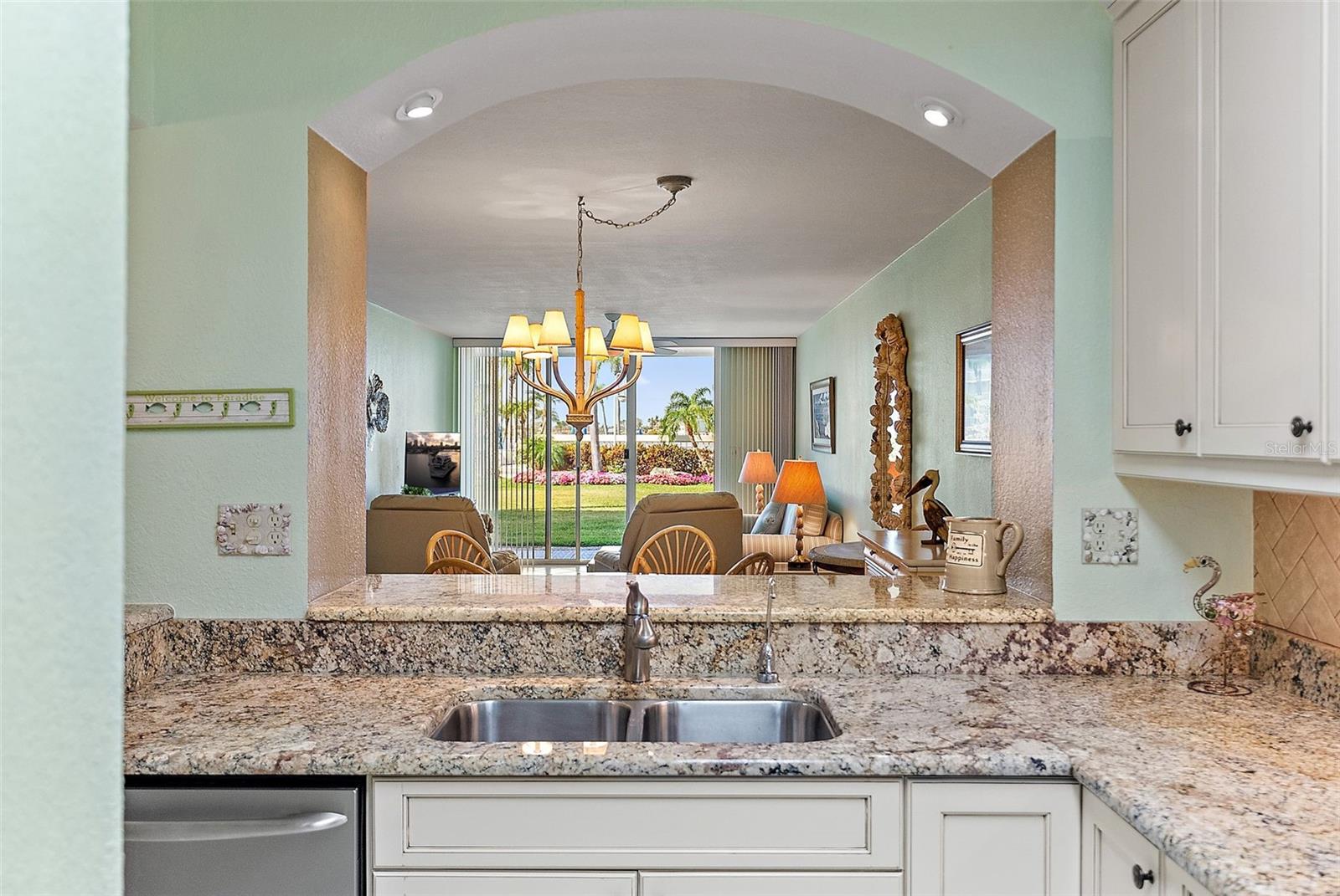 6021 BAHIA DEL MAR CIR #137, ST PETERSBURG, FL, 33715