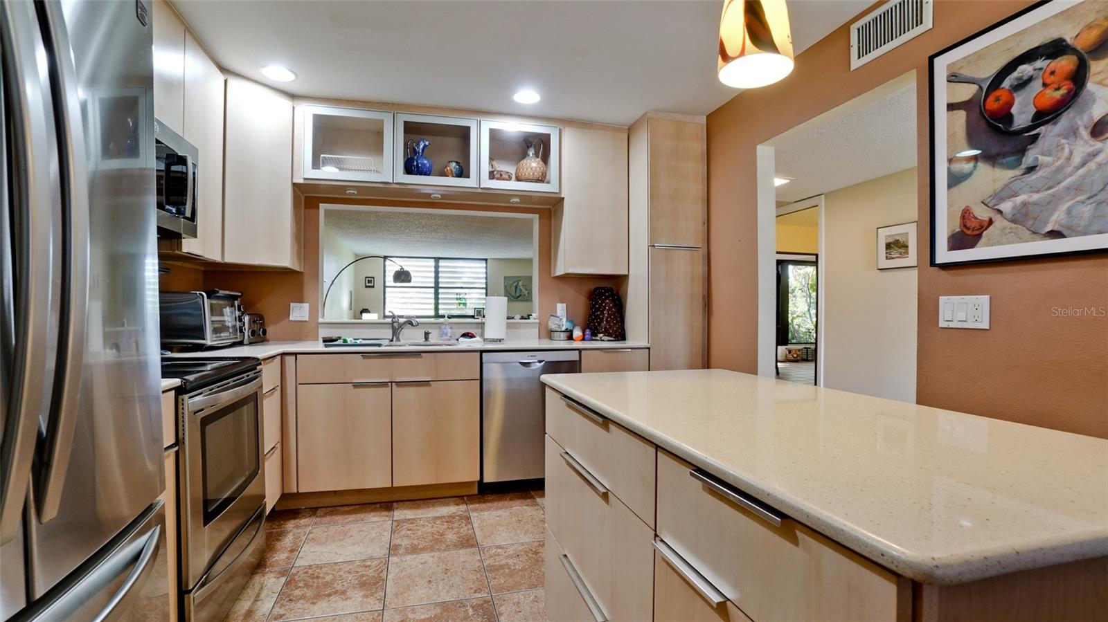 631 WOODLAWN DR, BRADENTON, FL, 34210