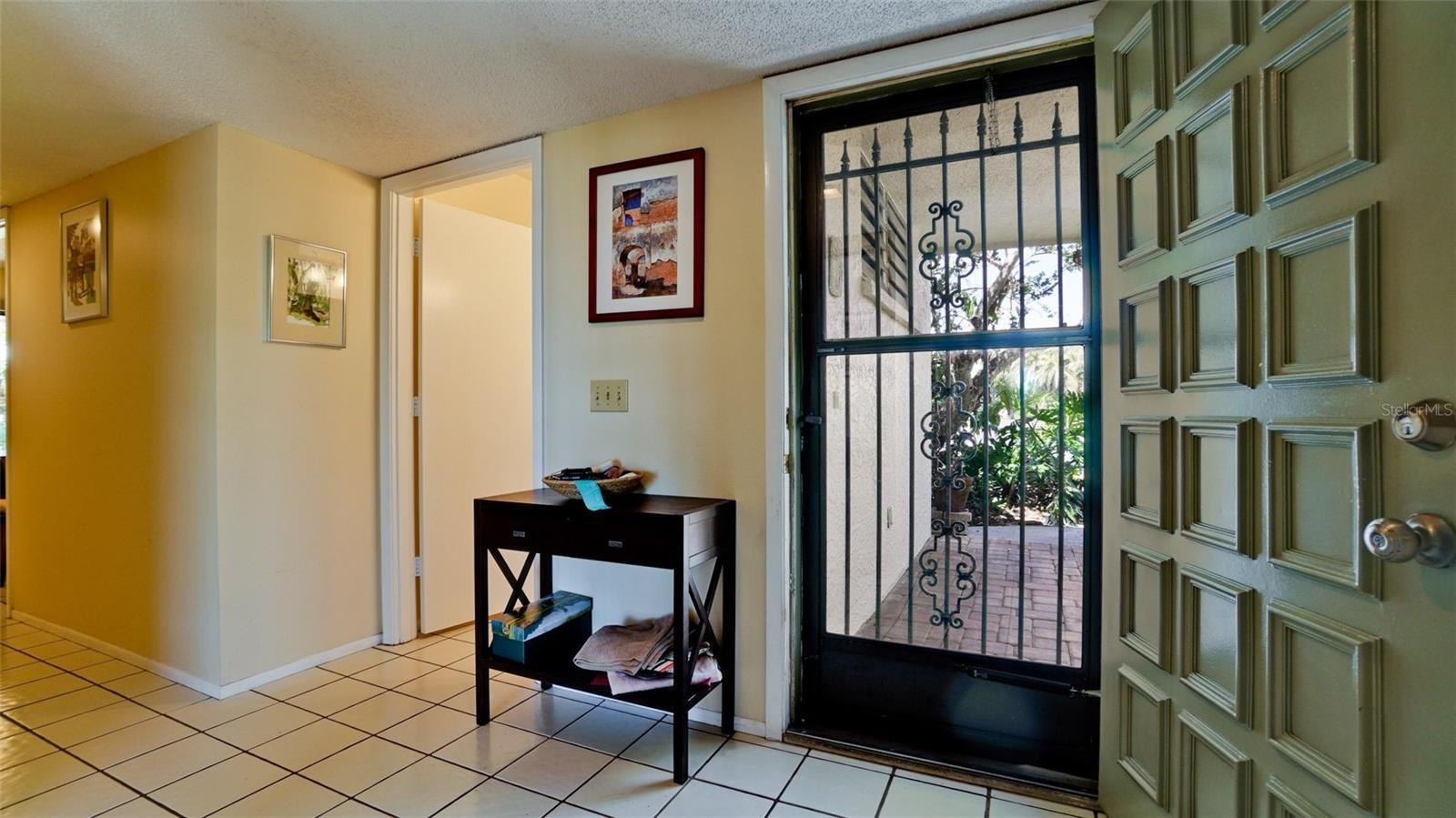 631 WOODLAWN DR, BRADENTON, FL, 34210