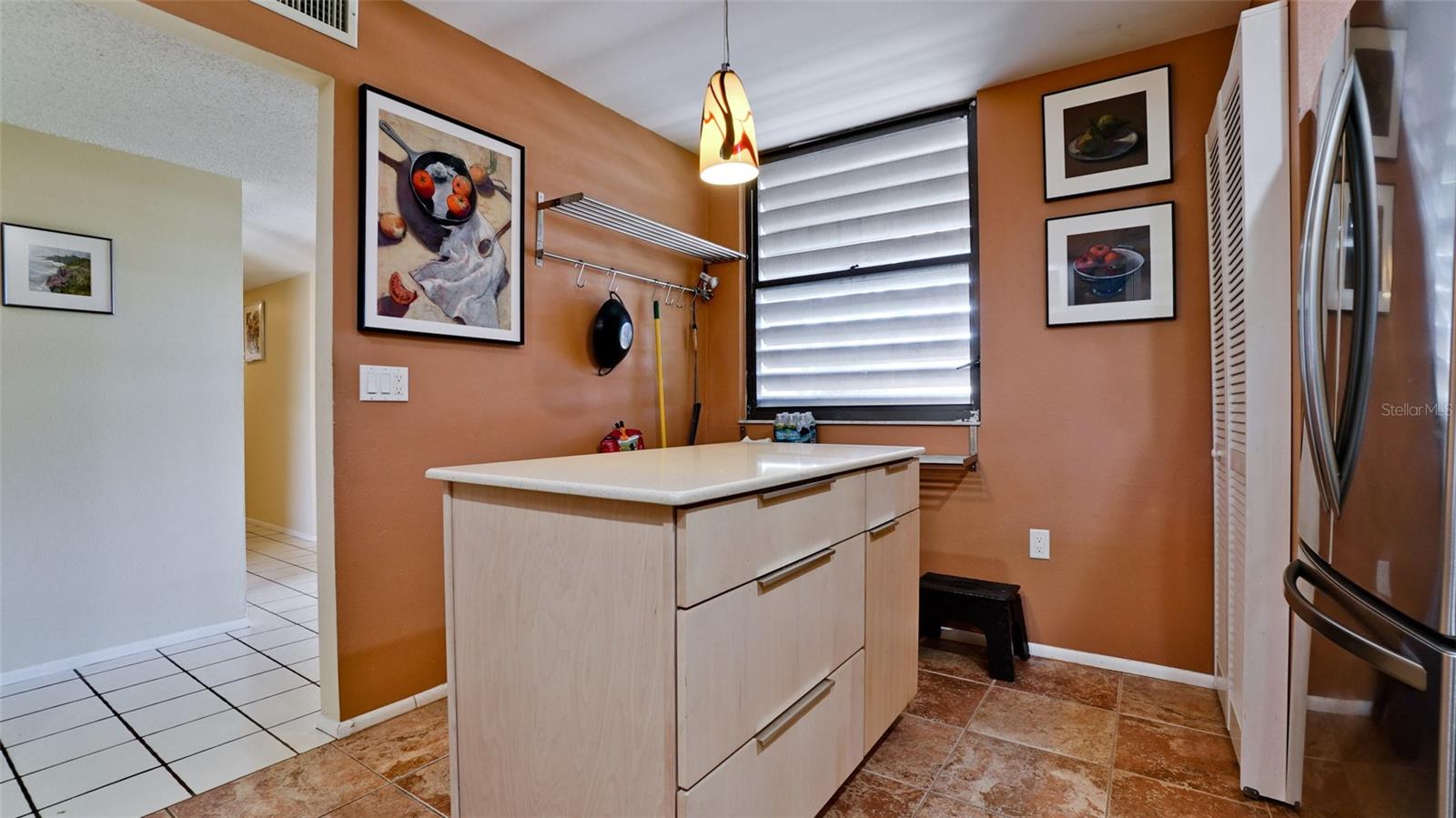 631 WOODLAWN DR, BRADENTON, FL, 34210