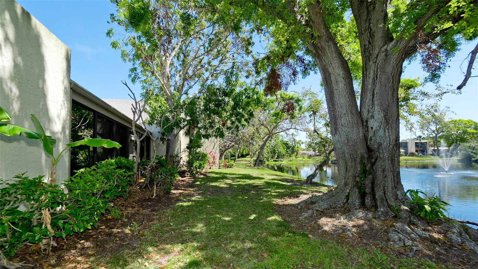 631 WOODLAWN DR, BRADENTON, FL, 34210