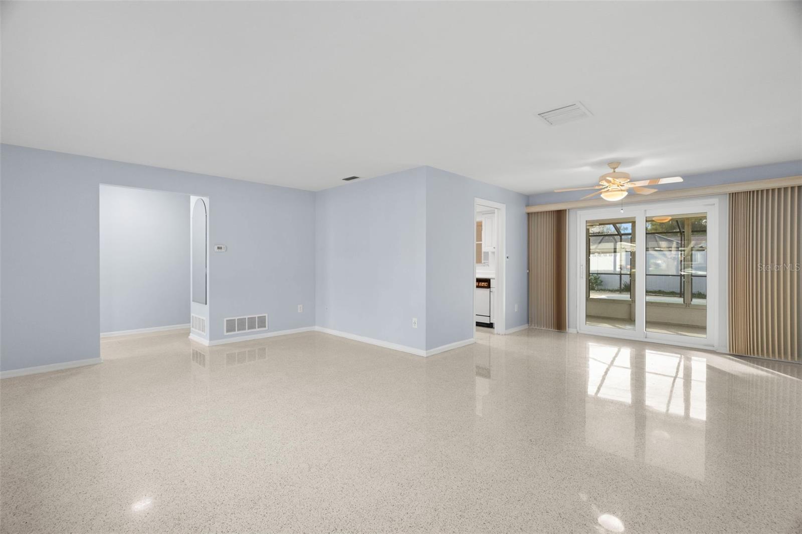 1305 WHISPERING PINES DR, CLEARWATER, FL, 33764