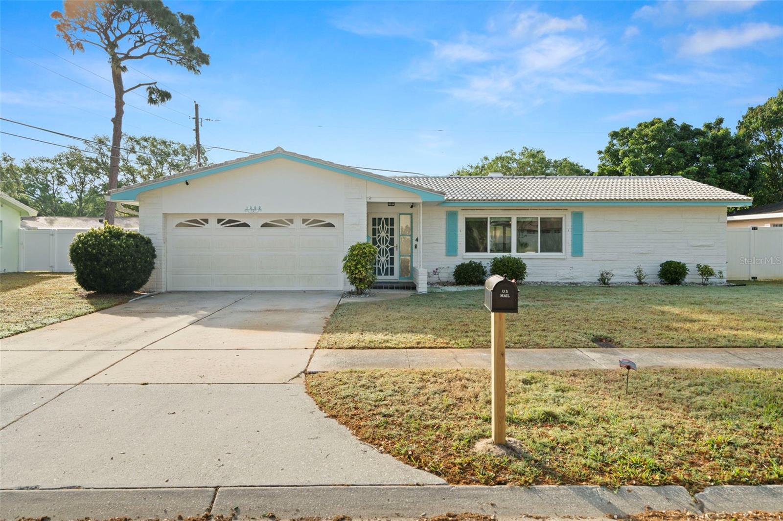 1305 WHISPERING PINES DR, CLEARWATER, FL, 33764