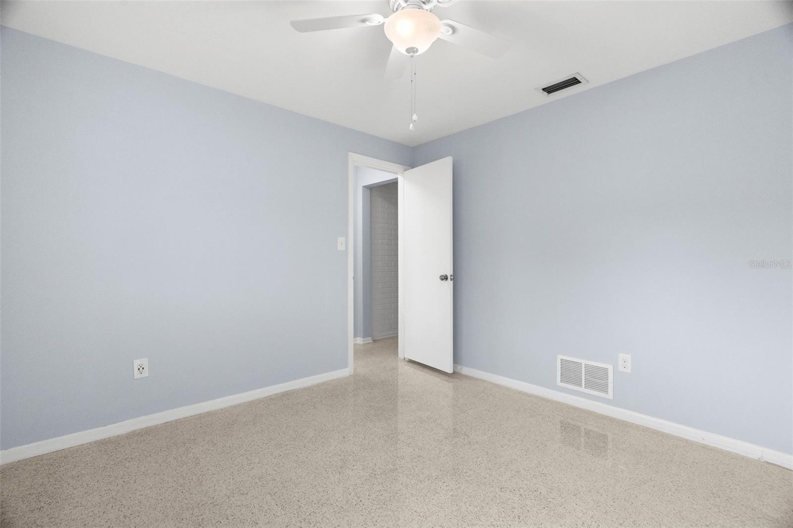 1305 WHISPERING PINES DR, CLEARWATER, FL, 33764