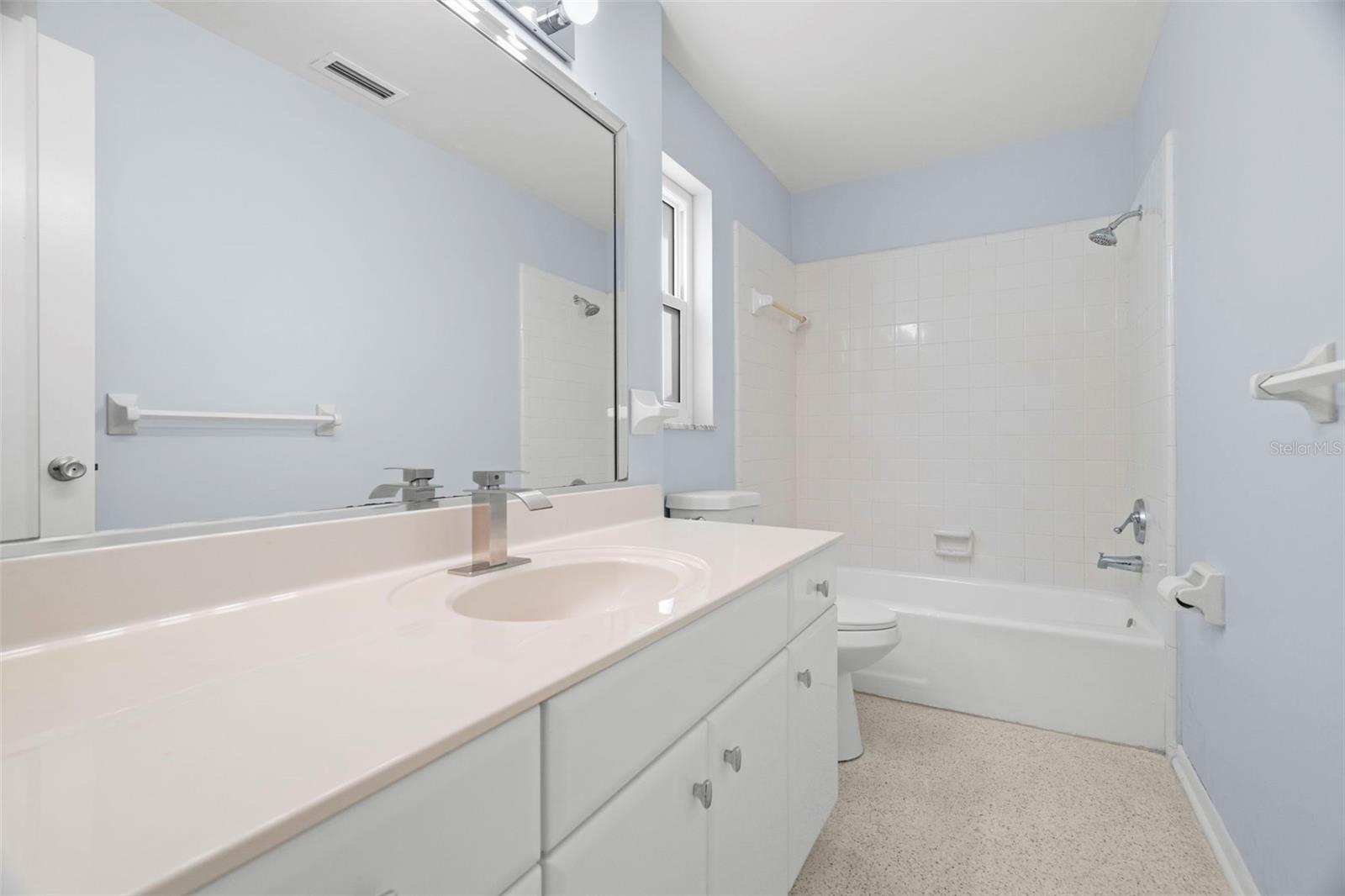 1305 WHISPERING PINES DR, CLEARWATER, FL, 33764