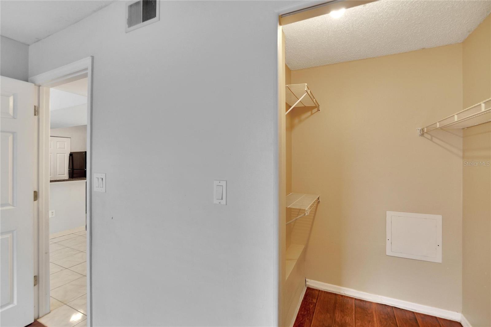 209 LAKE BROOK CIR #104, BRANDON, FL, 33511