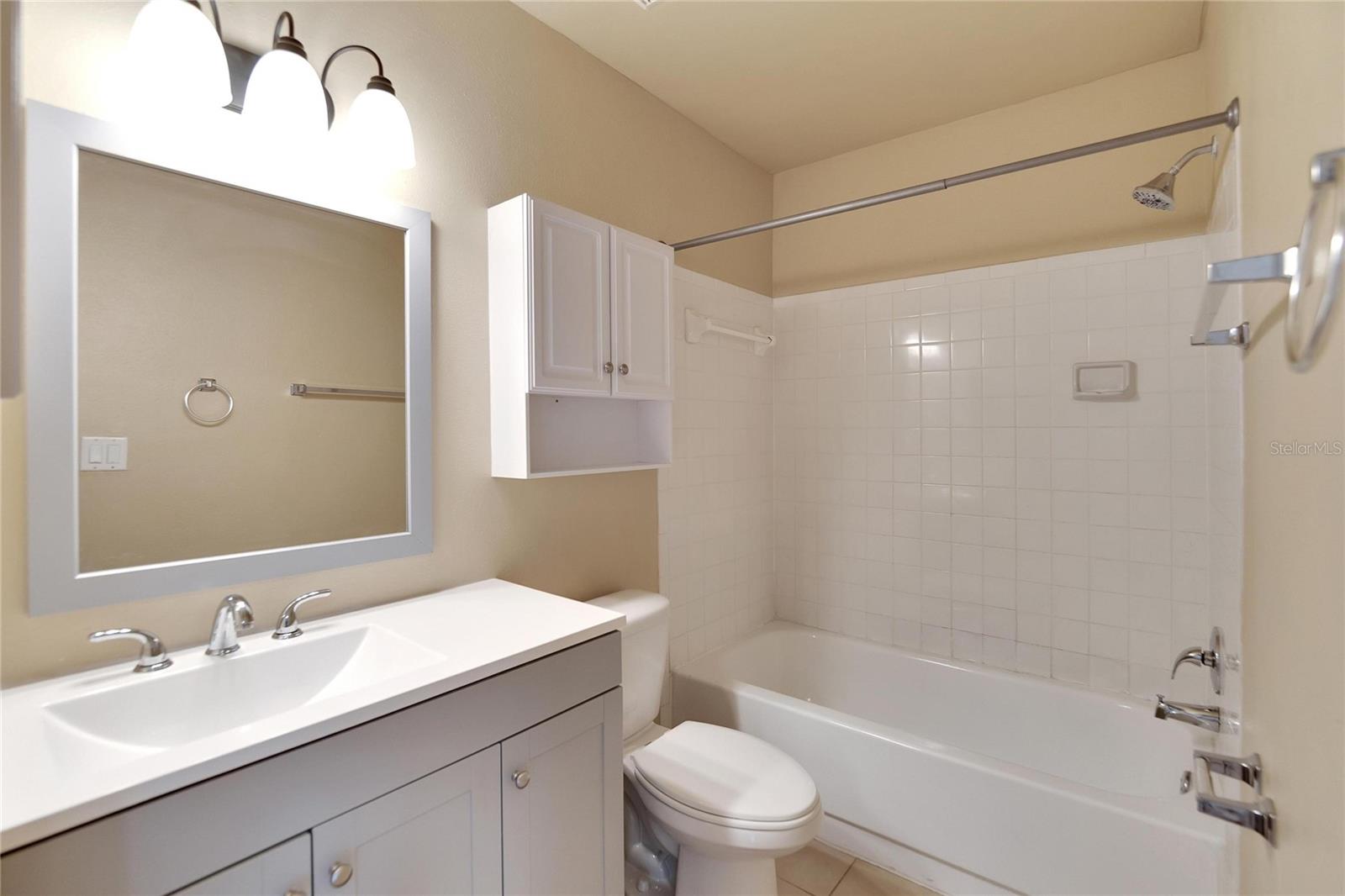 209 LAKE BROOK CIR #104, BRANDON, FL, 33511