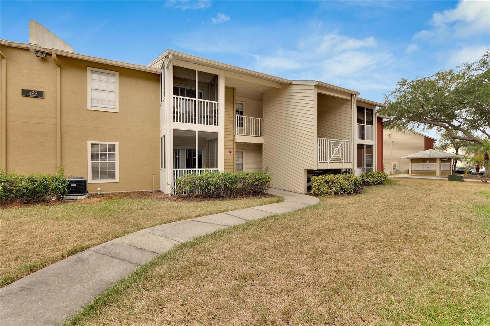 209 LAKE BROOK CIR #104, BRANDON, FL, 33511