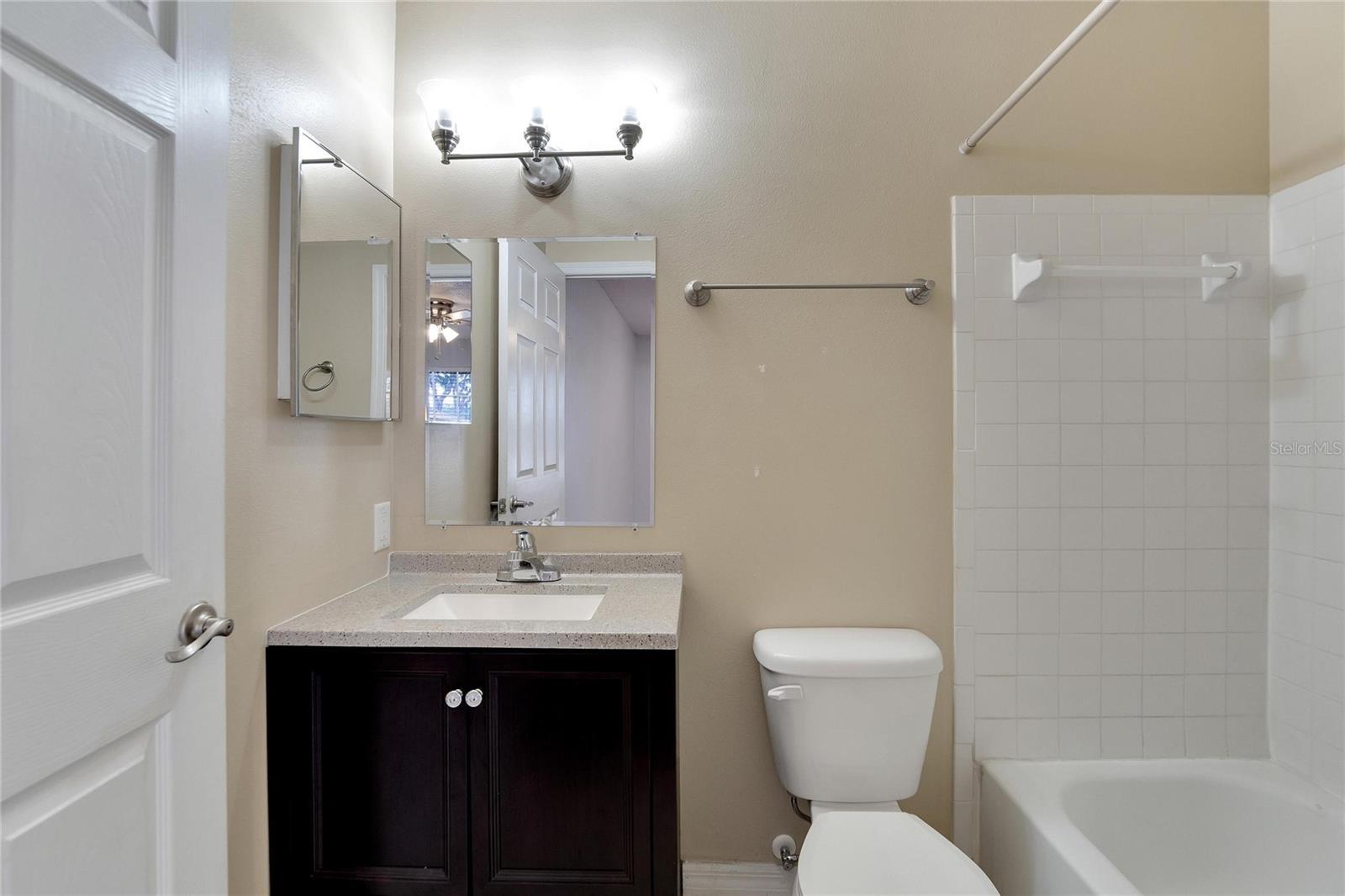 209 LAKE BROOK CIR #104, BRANDON, FL, 33511