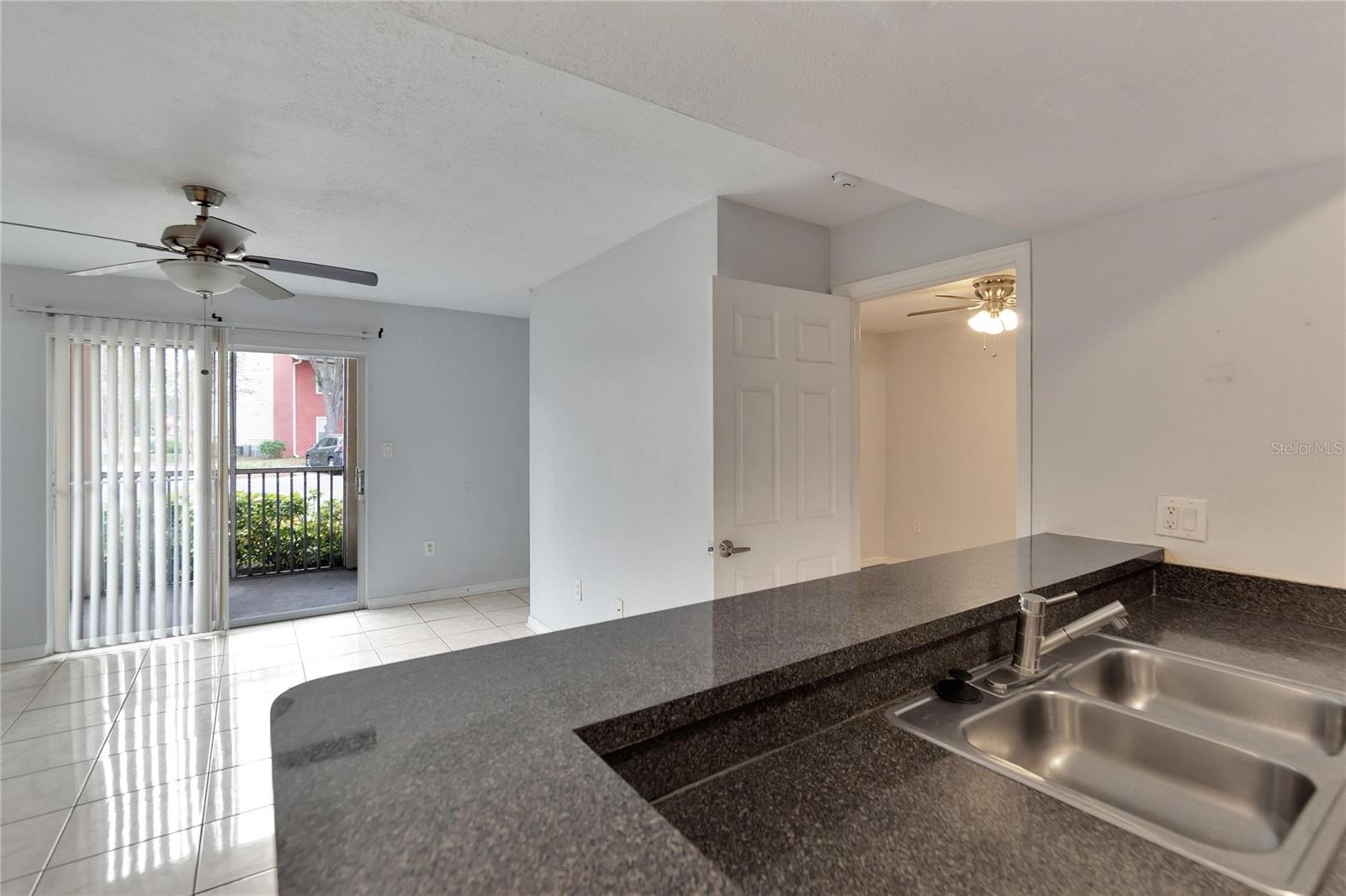 209 LAKE BROOK CIR #104, BRANDON, FL, 33511