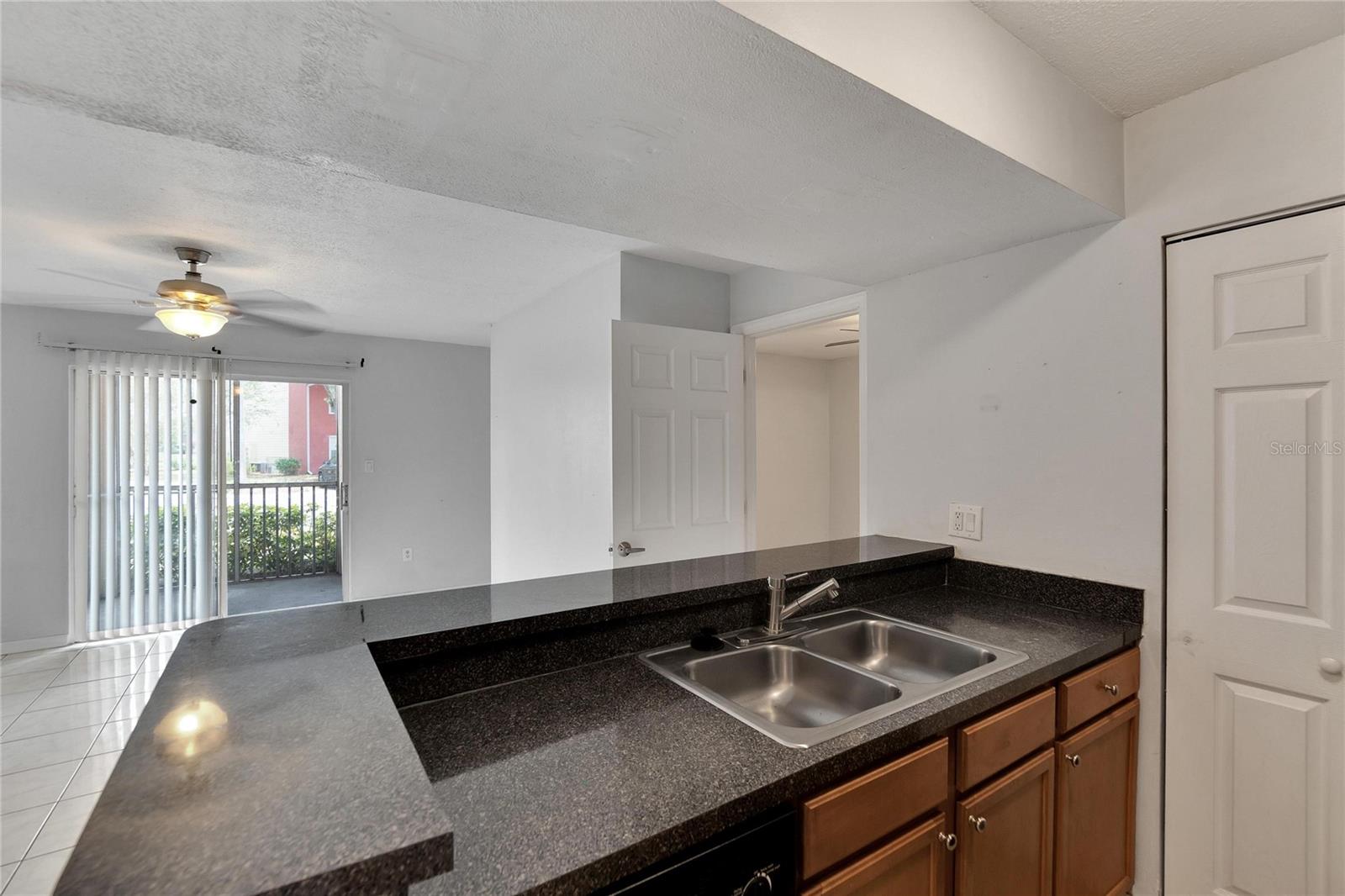 209 LAKE BROOK CIR #104, BRANDON, FL, 33511