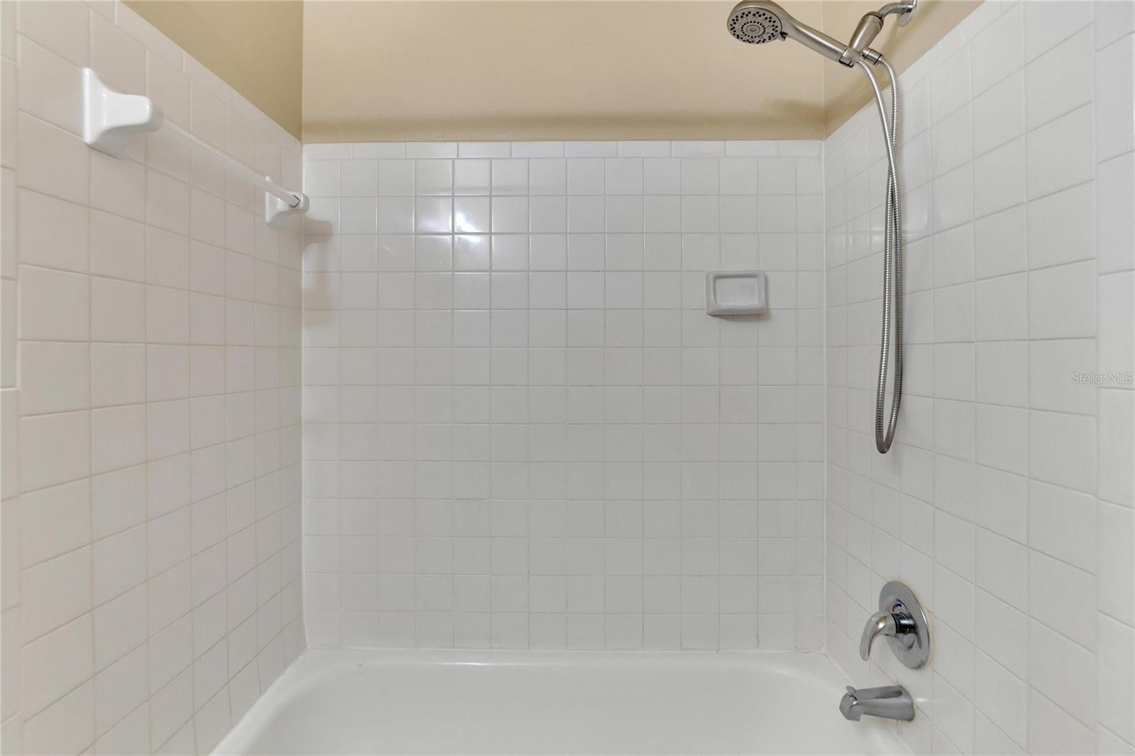 209 LAKE BROOK CIR #104, BRANDON, FL, 33511