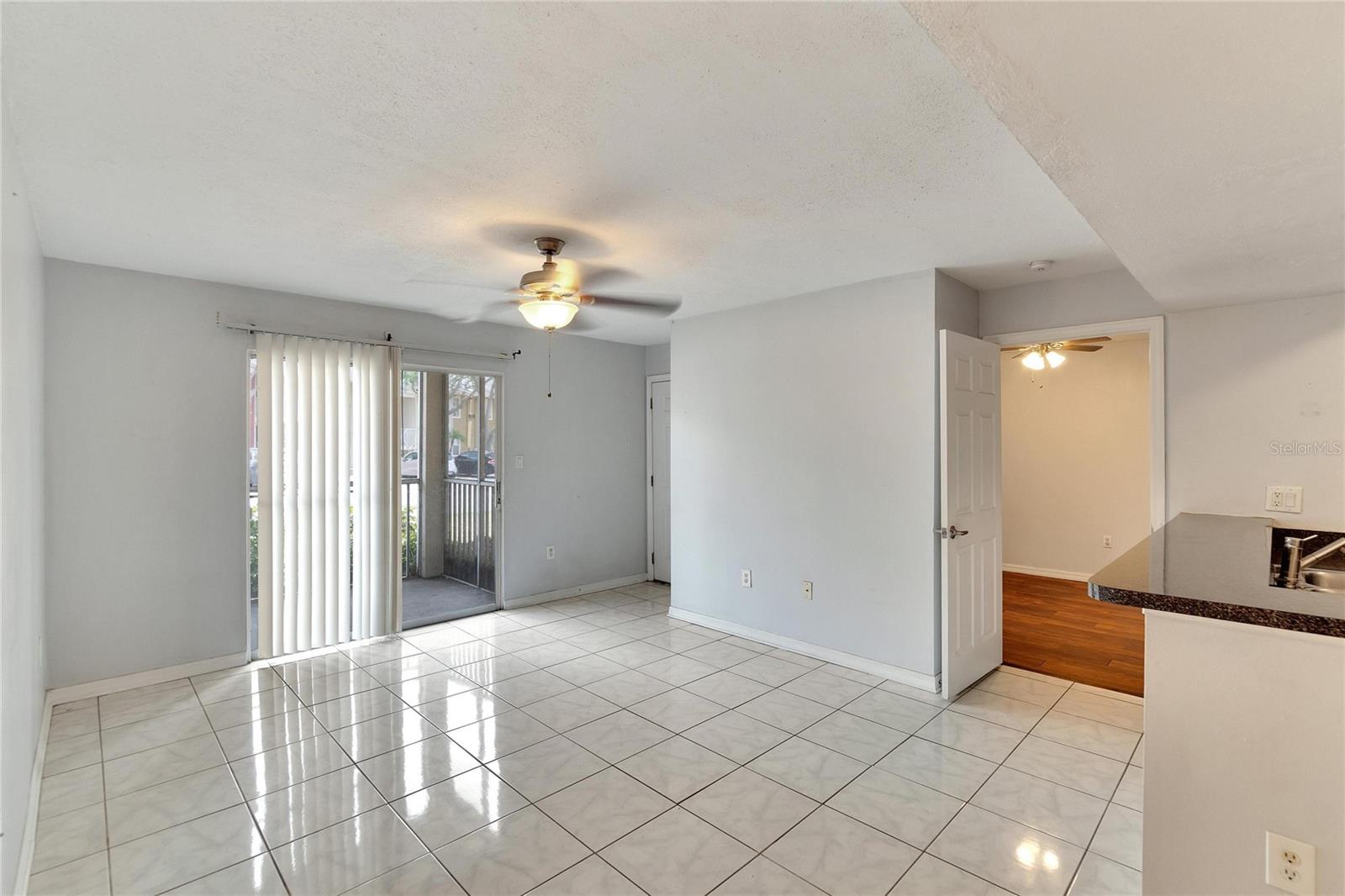 209 LAKE BROOK CIR #104, BRANDON, FL, 33511