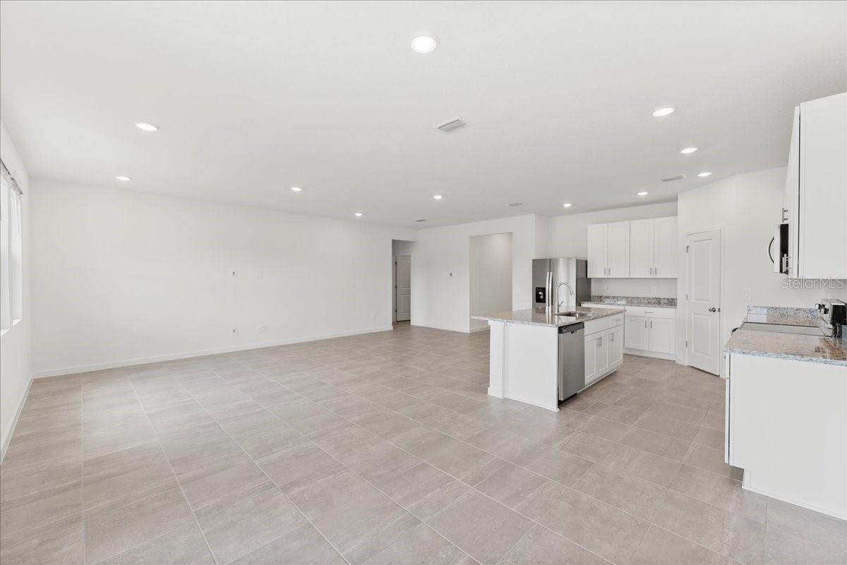 14 WANDERING CREEK WAY, PALM COAST, FL, 32164