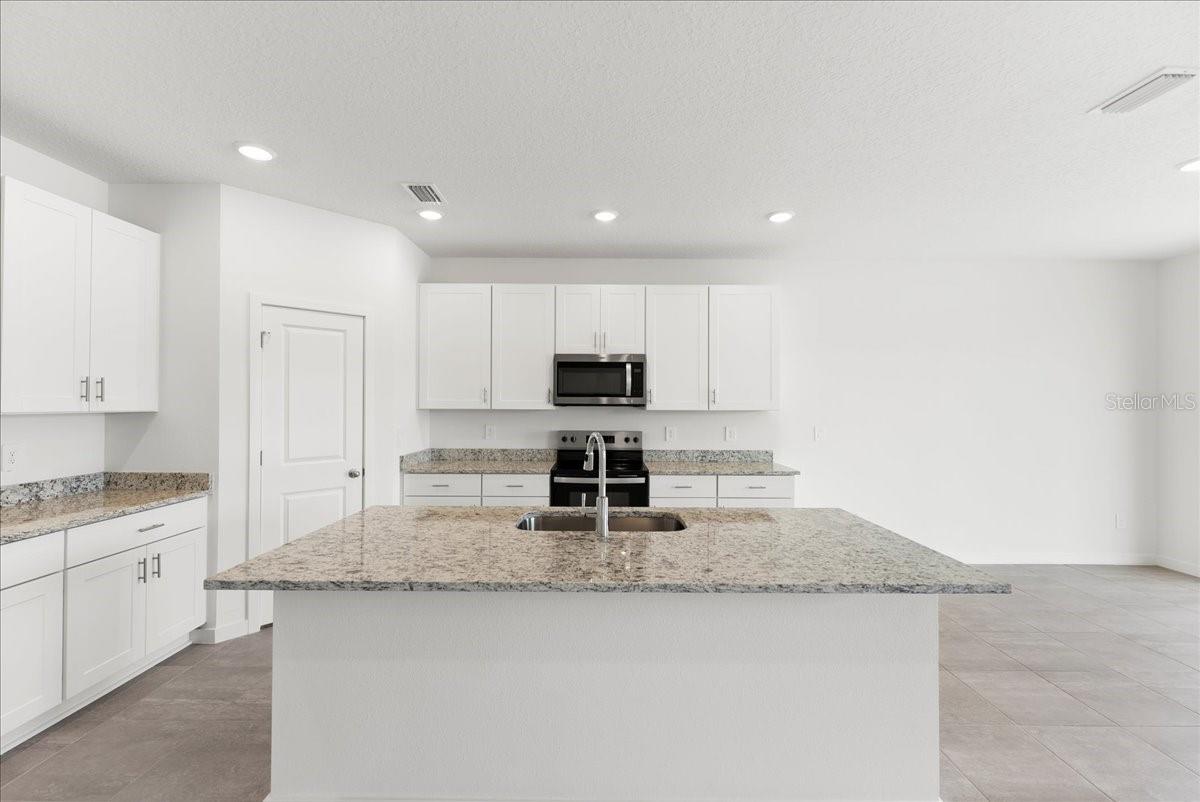 14 WANDERING CREEK WAY, PALM COAST, FL, 32164