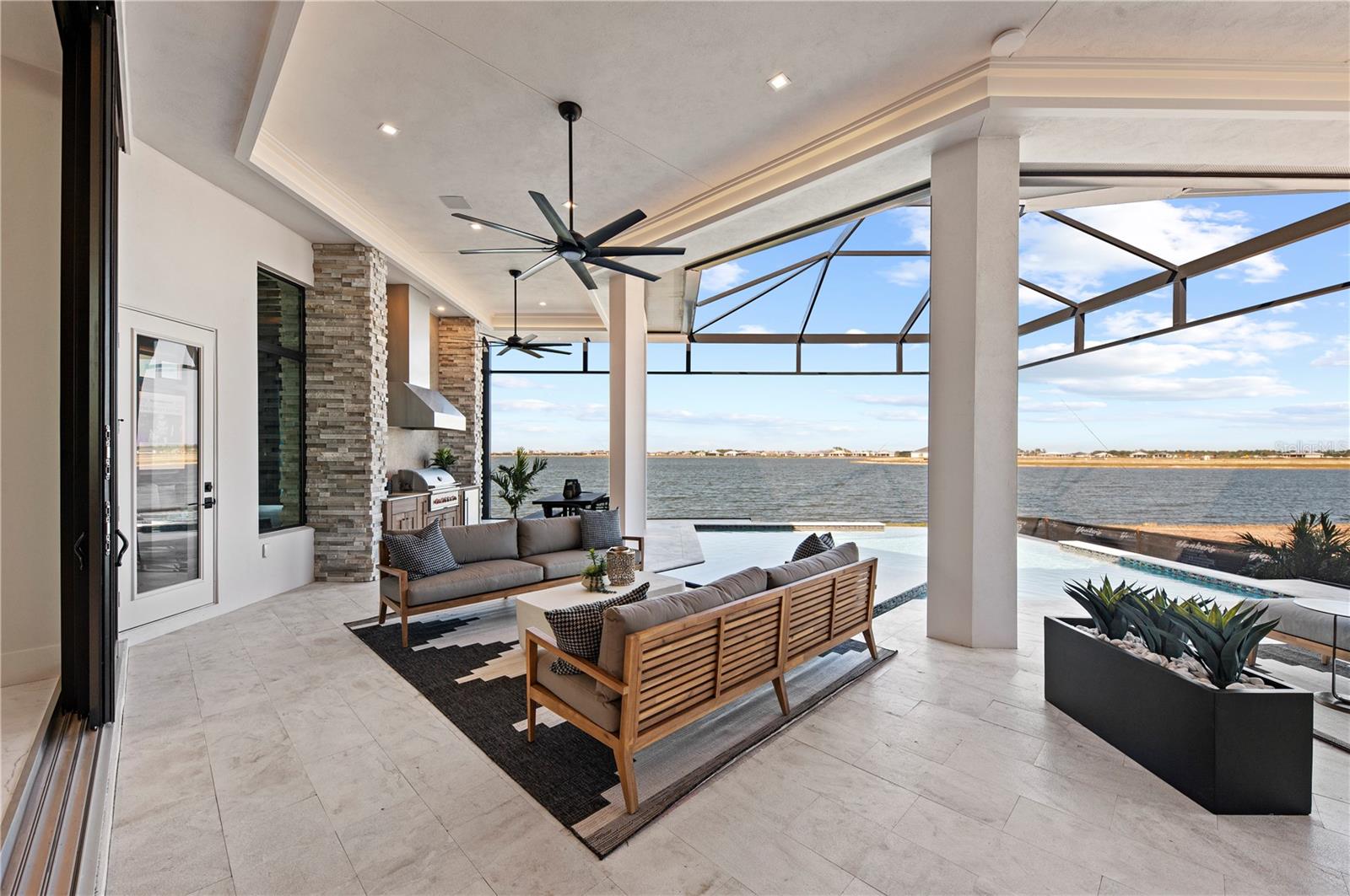 A4646528 Property Photo