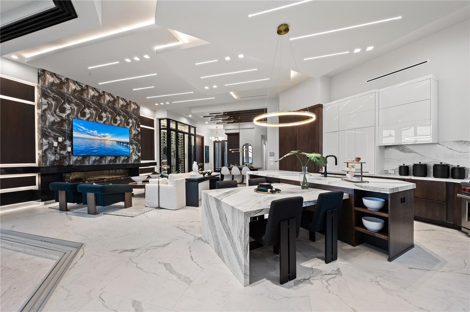 A4646528 Property Photo