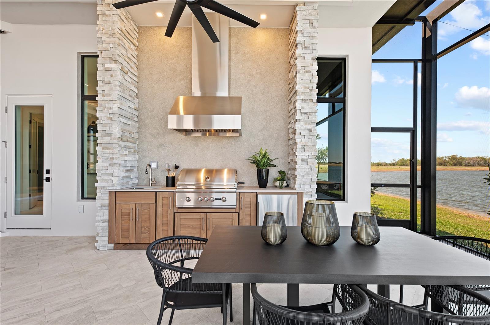 A4646528 Property Photo