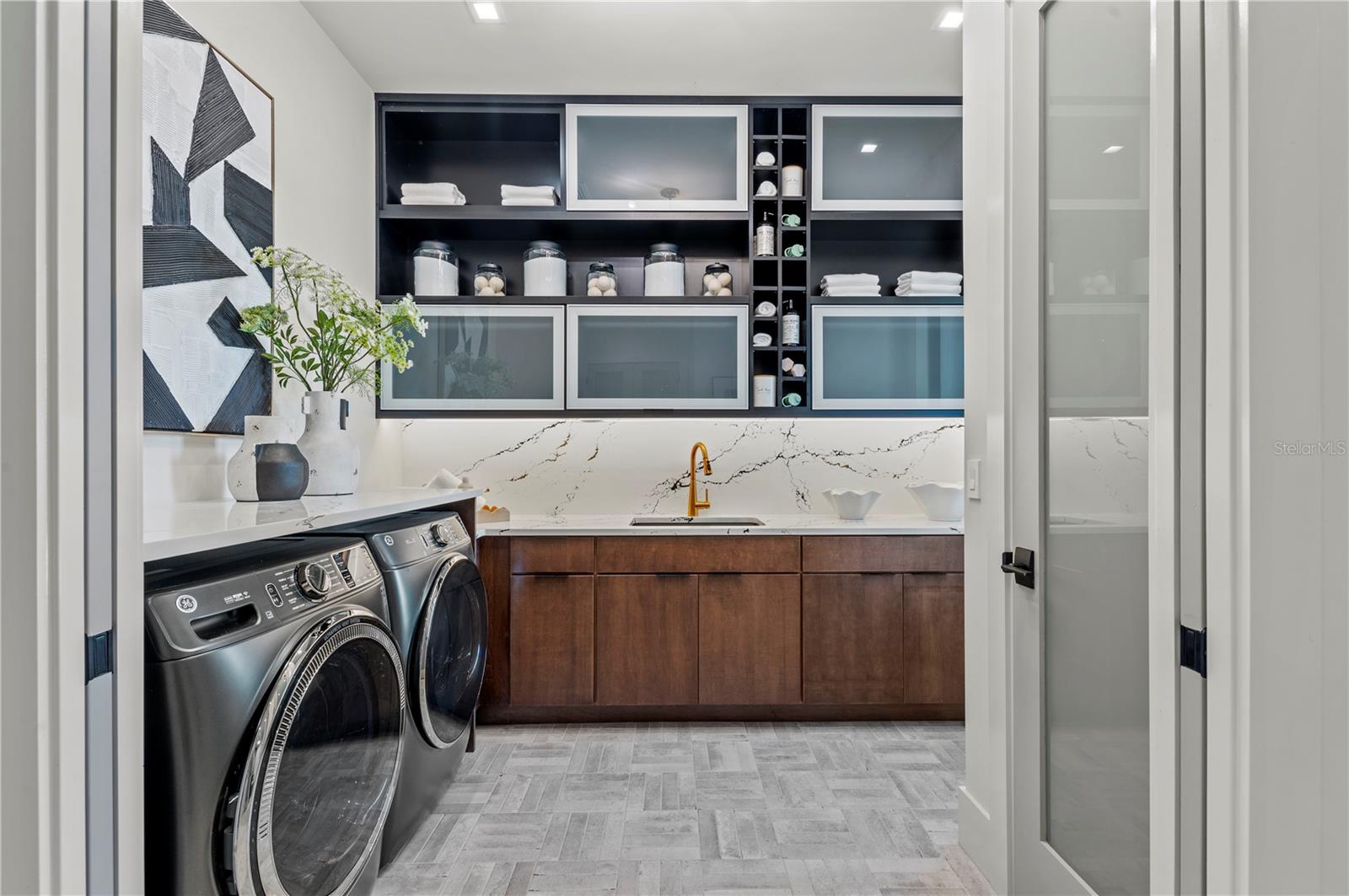 A4646528 Property Photo