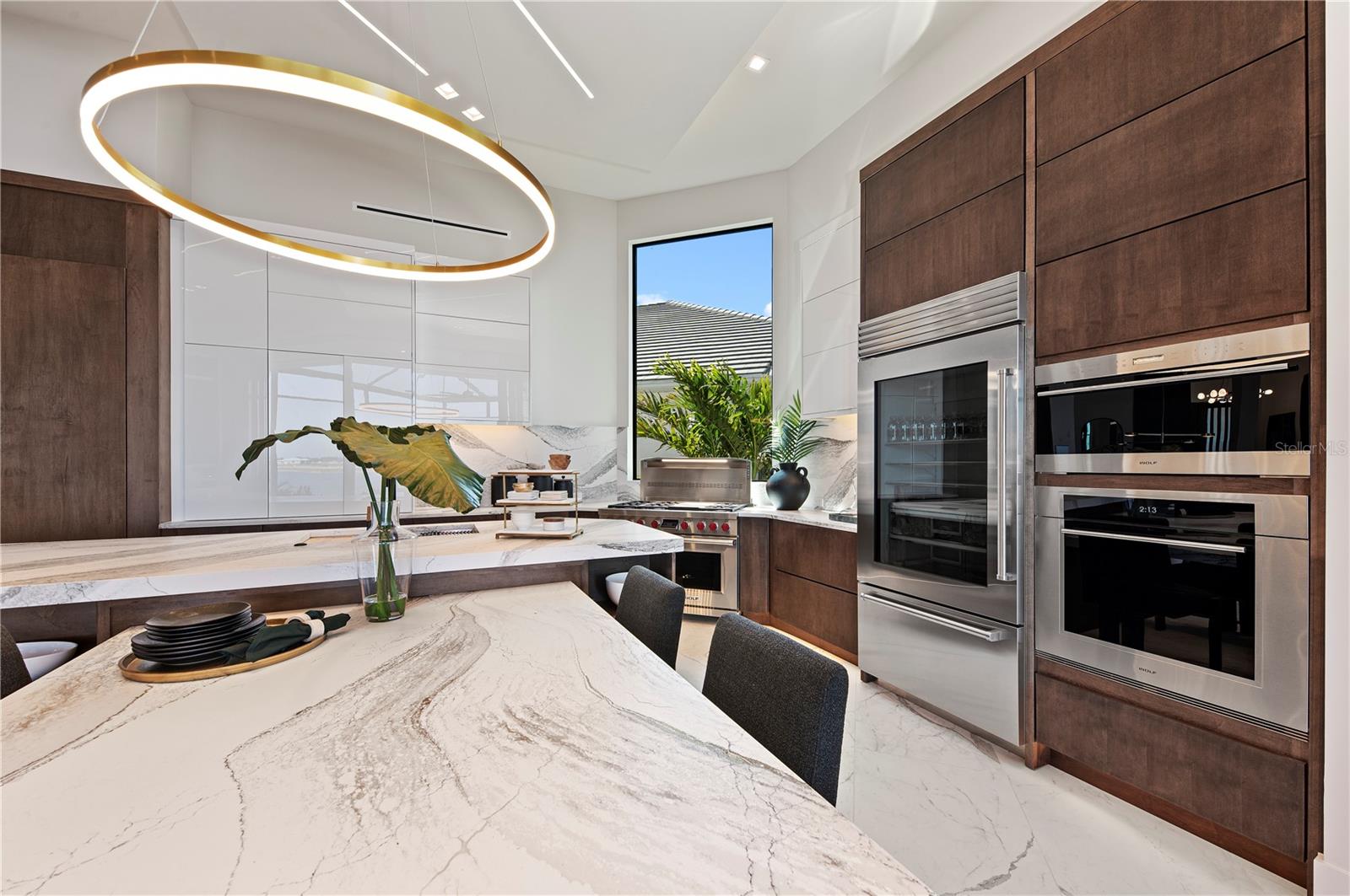 A4646528 Property Photo