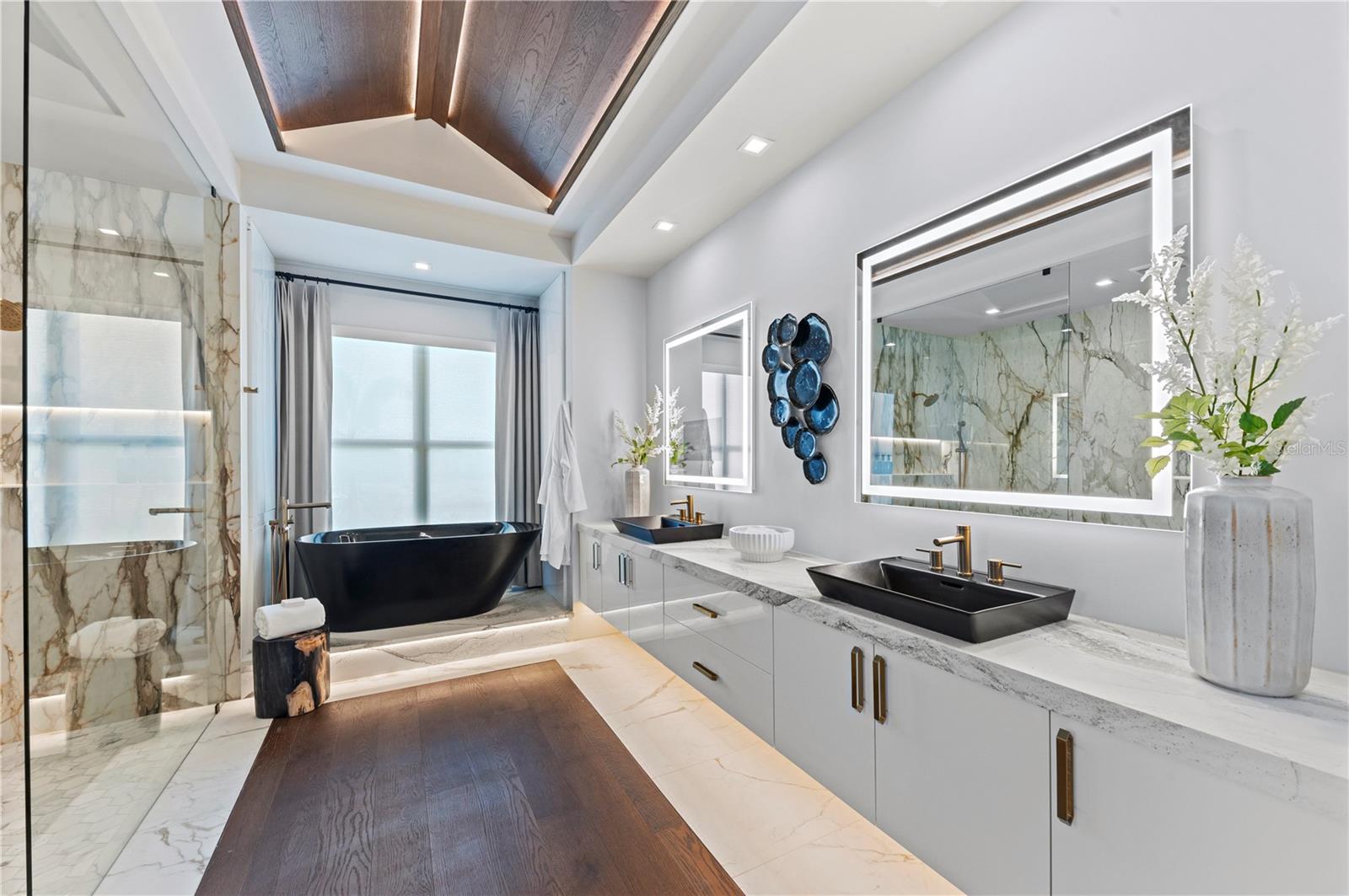 A4646528 Property Photo